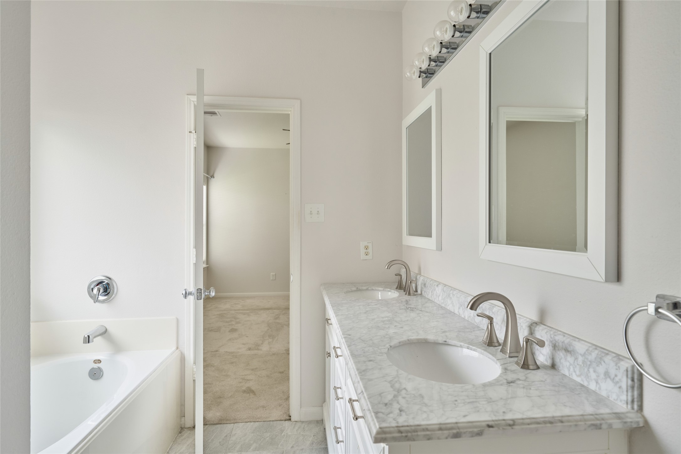 21718 Grassy Hill Lane Property Photo 15