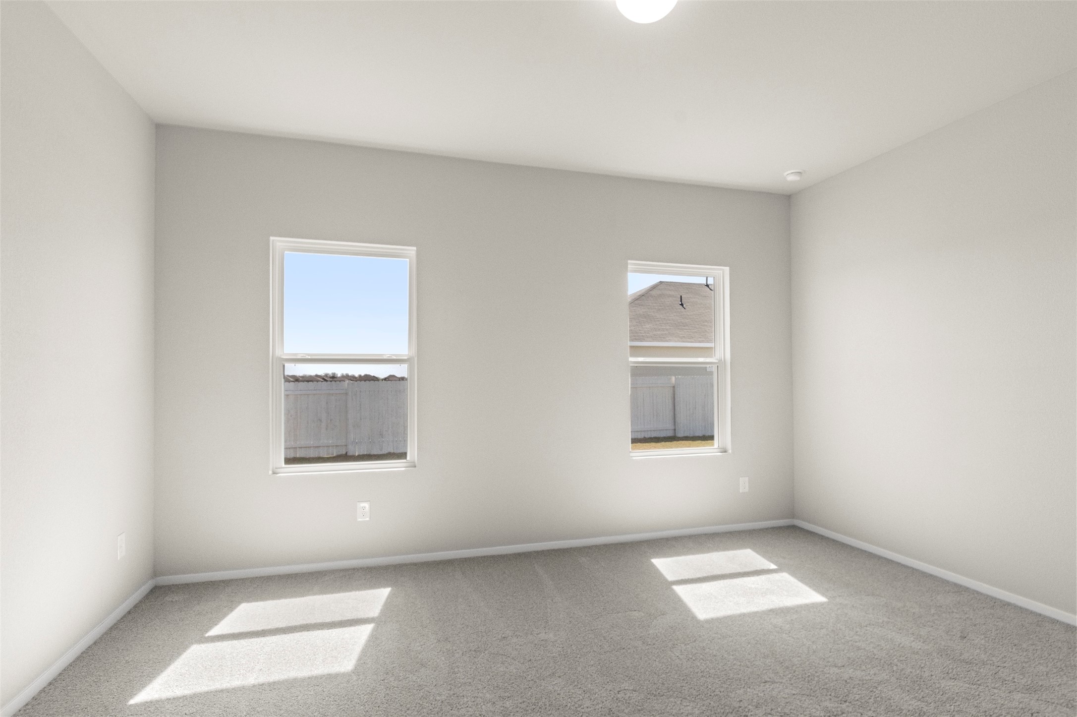 465 Hunters Crossing Drive Property Photo 17