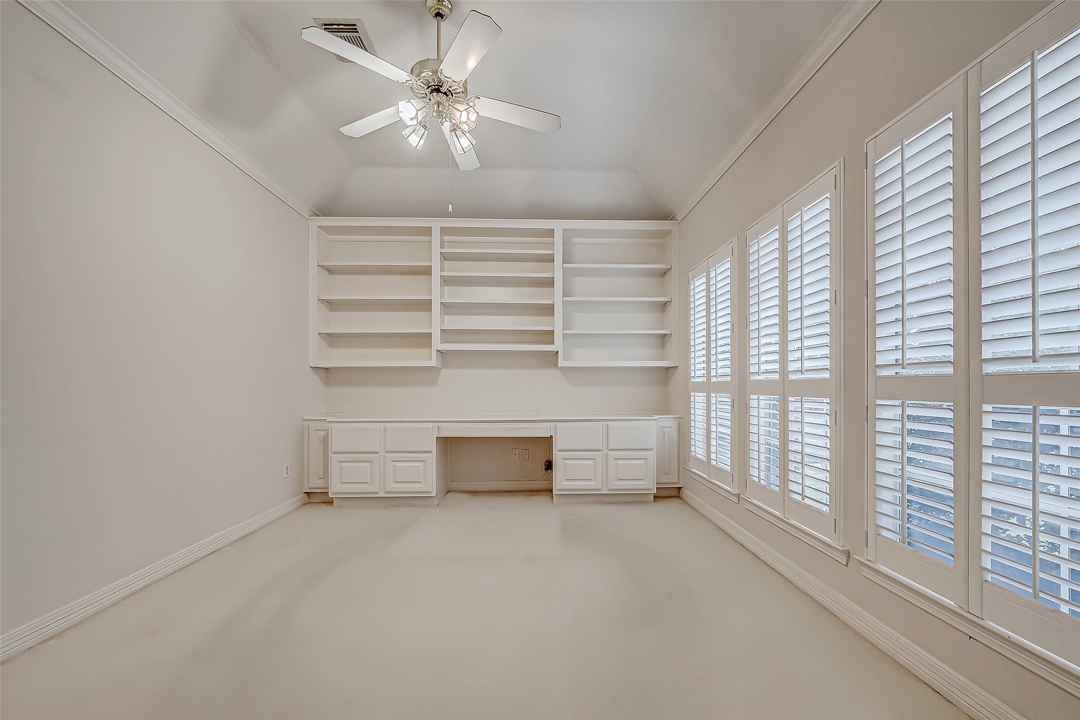 2031 Royal Downs Drive Property Photo 9