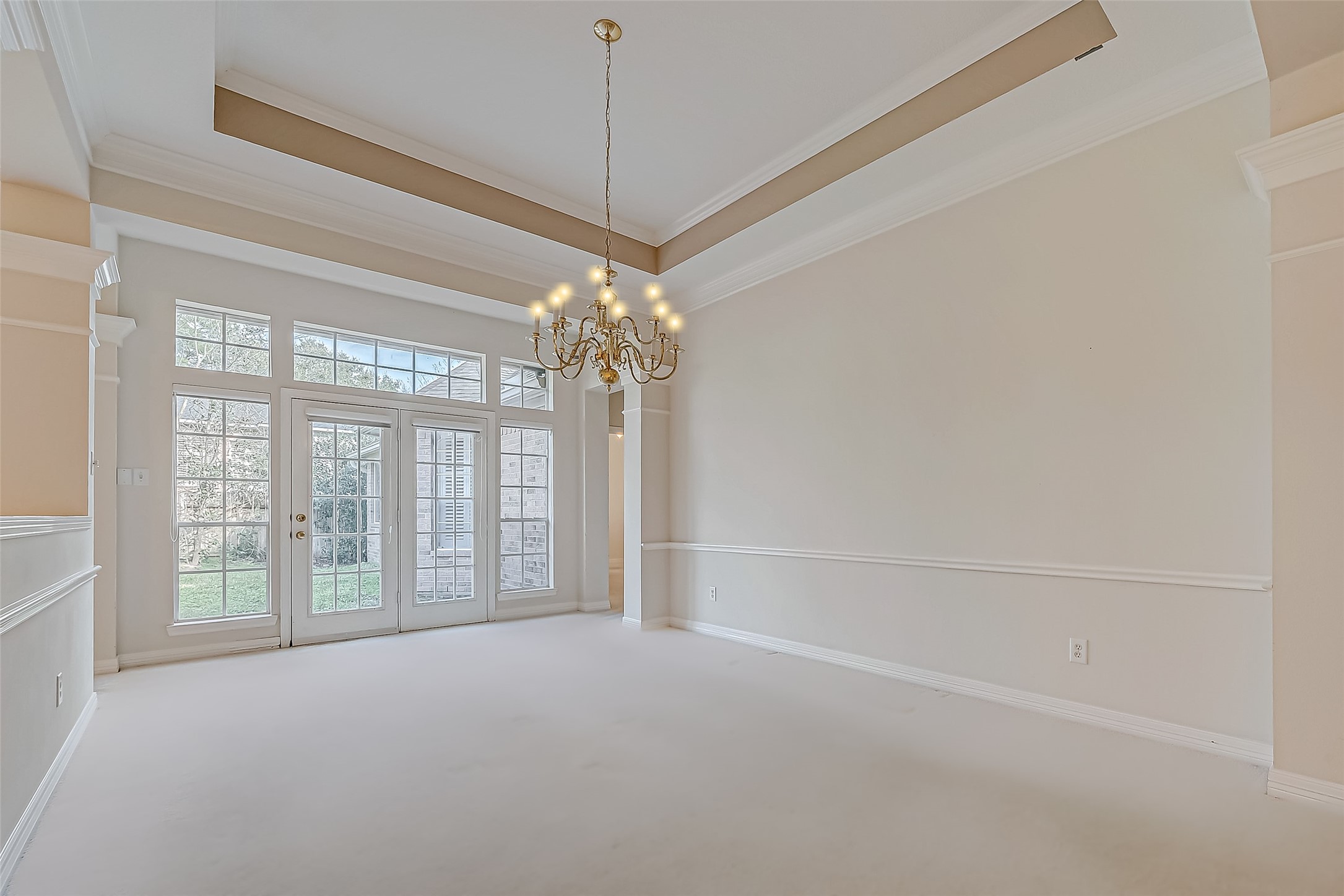 2031 Royal Downs Drive Property Photo 12