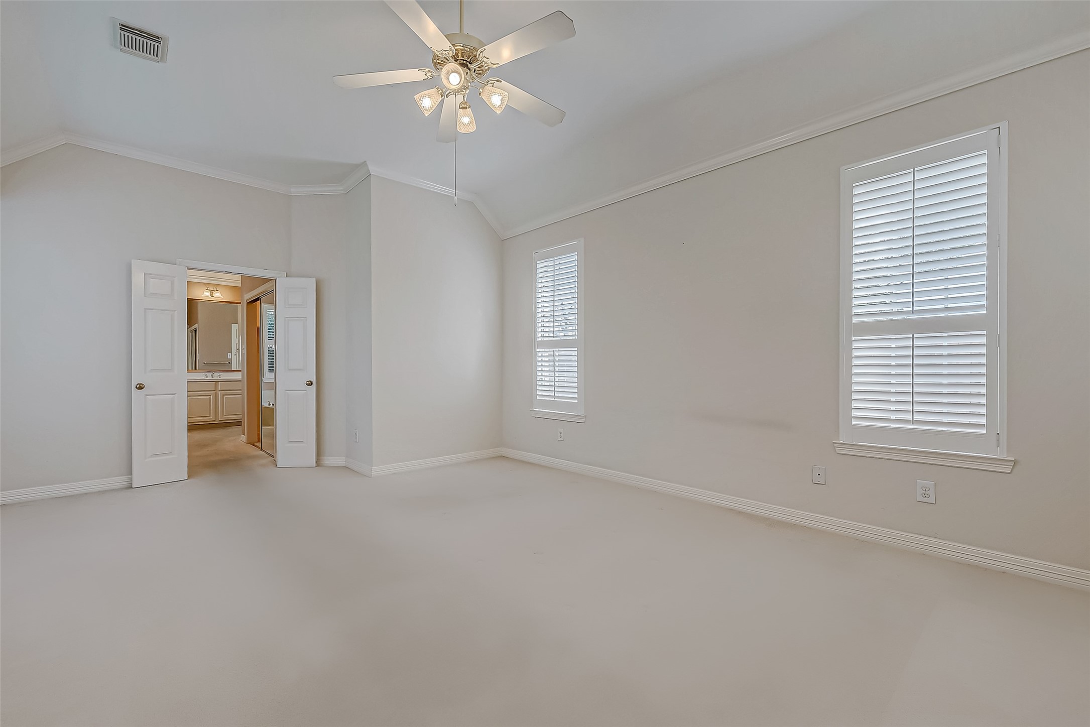 2031 Royal Downs Drive Property Photo 33