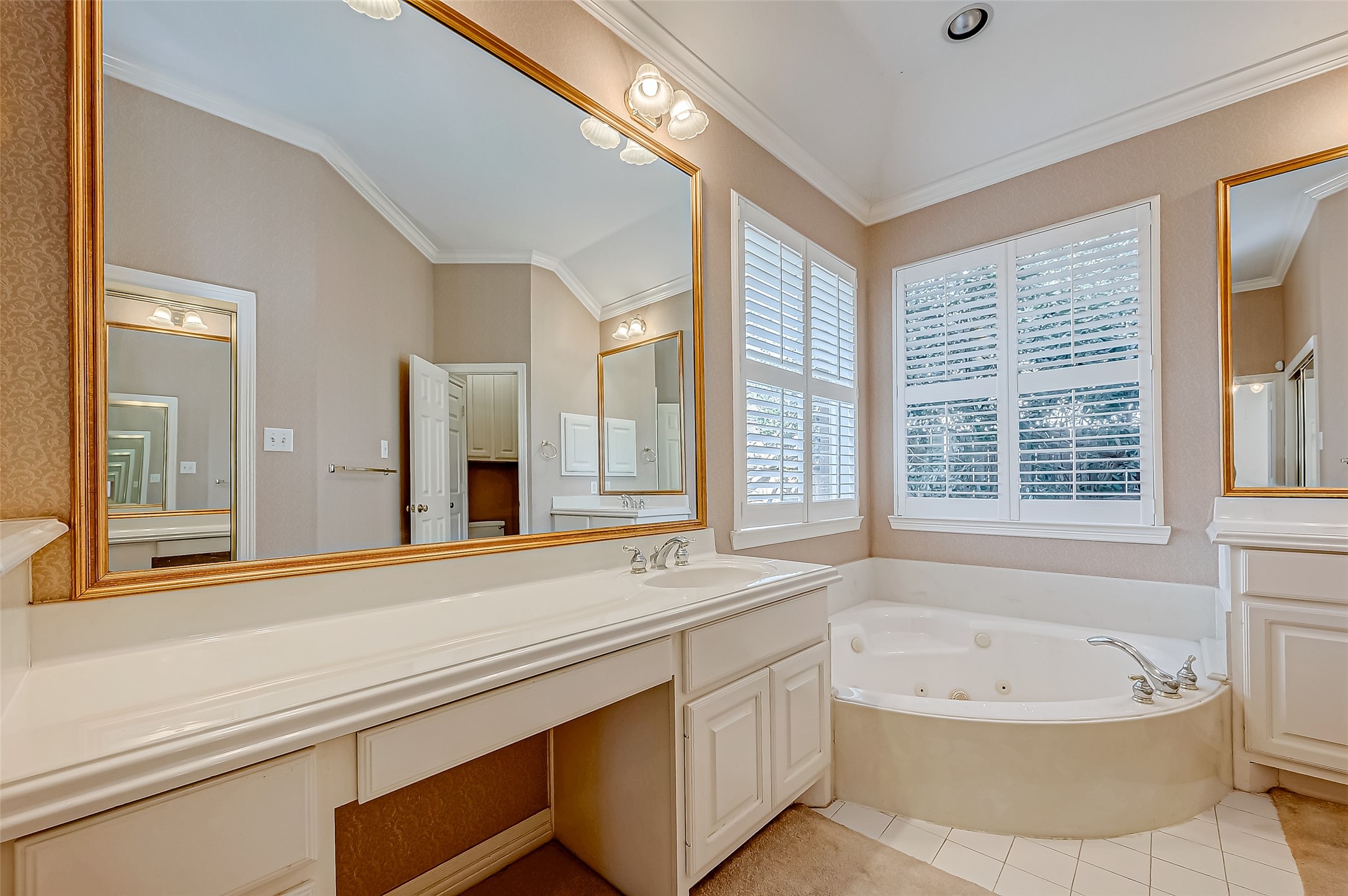 2031 Royal Downs Drive Property Photo 37
