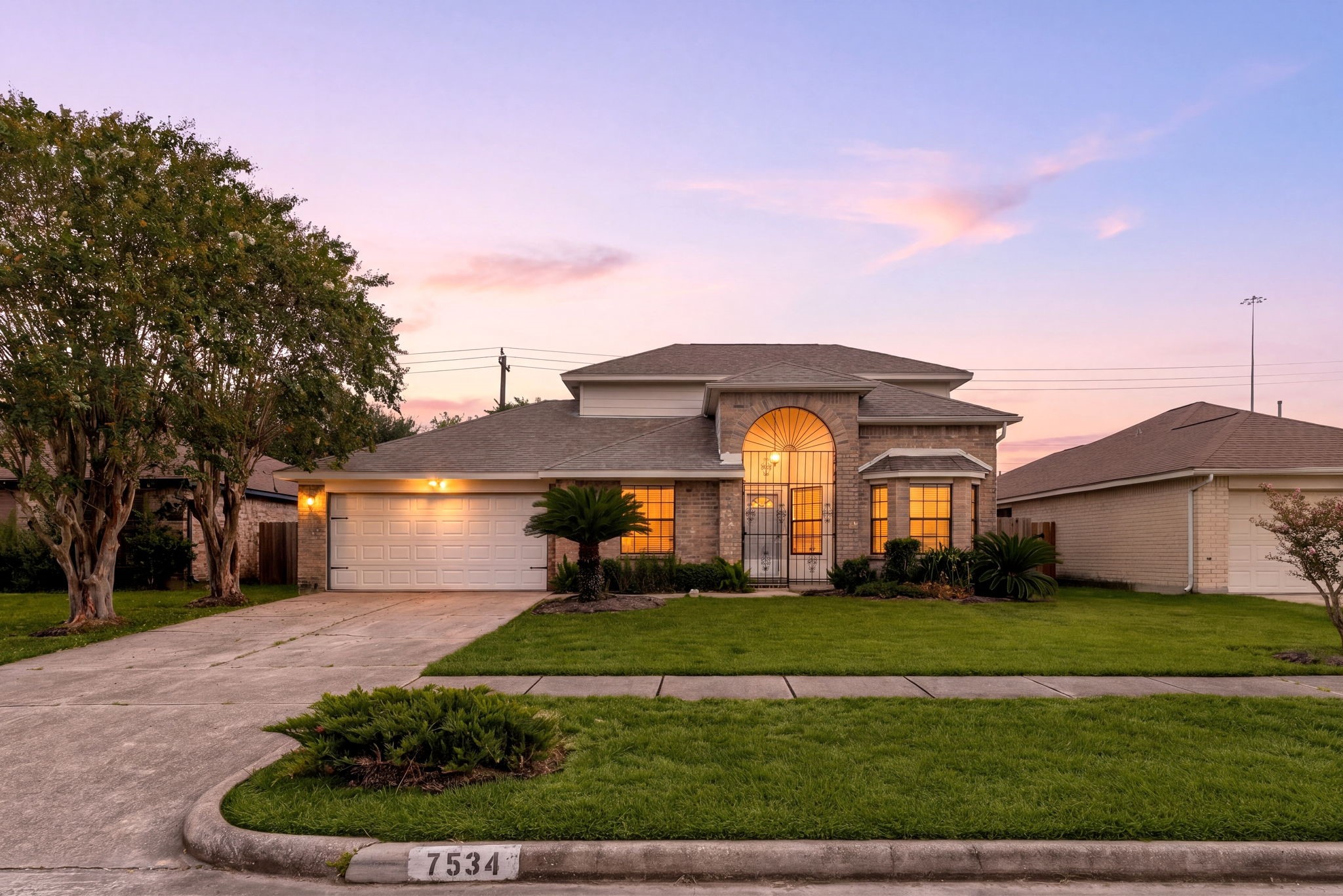7534 Eight Willows Road