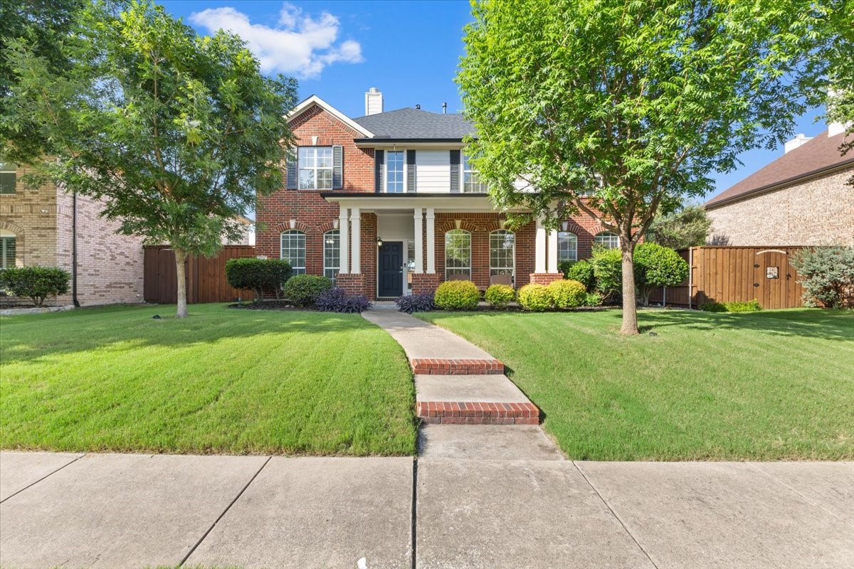 1121 London Drive Property Photo 5