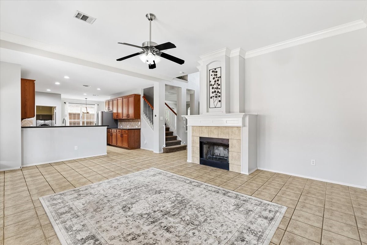 1121 London Drive Property Photo 19