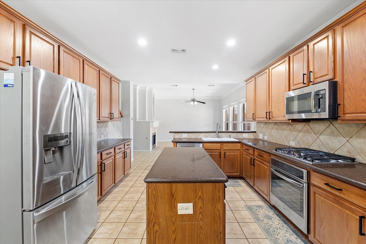 1121 London Drive Property Photo 21