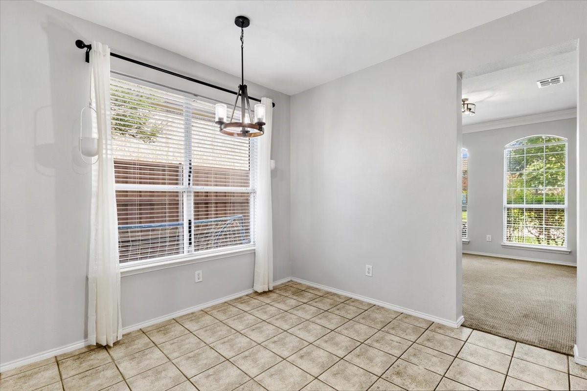 1121 London Drive Property Photo 42