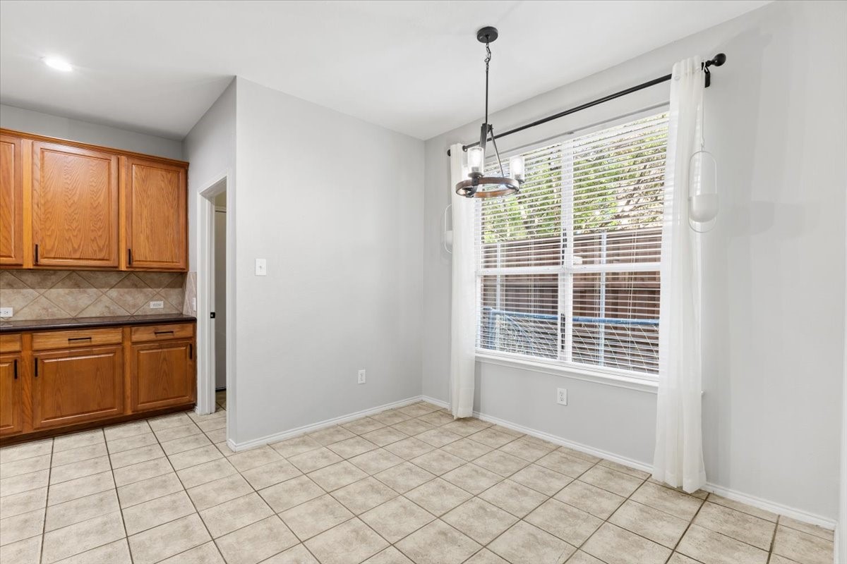 1121 London Drive Property Photo 43