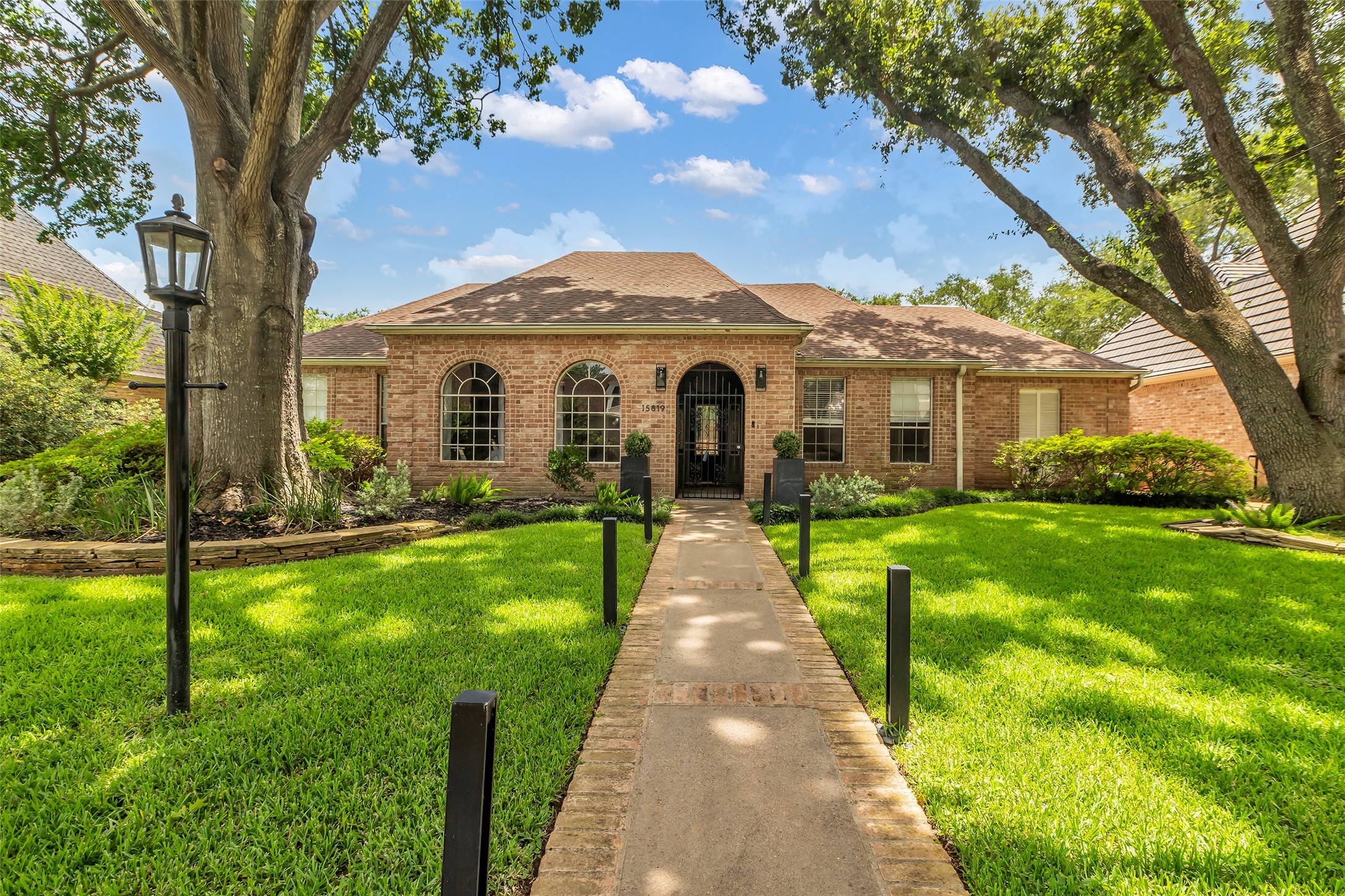 15819 Foxgate Road Property Photo