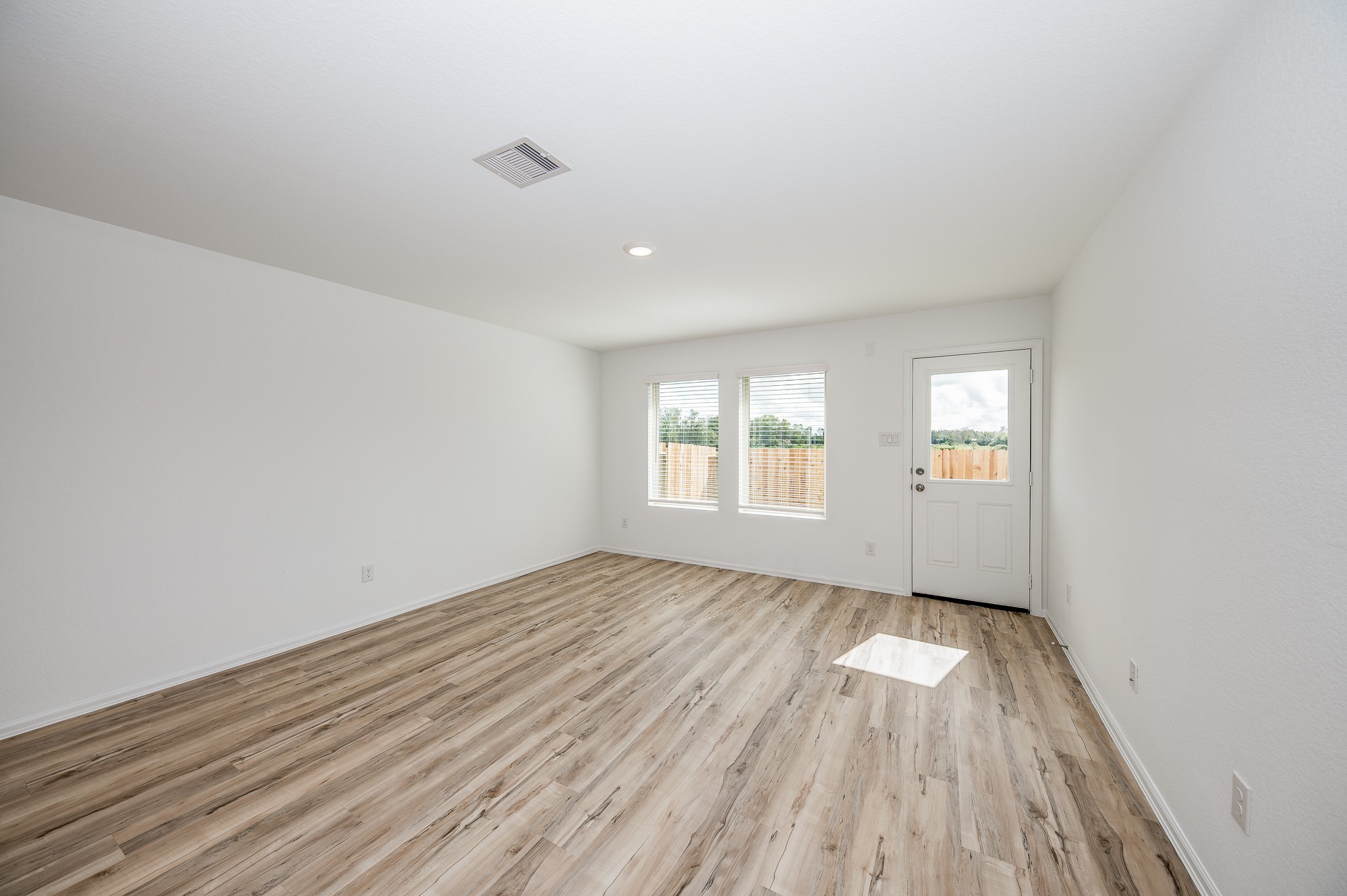 140 Austin Street Property Photo 12