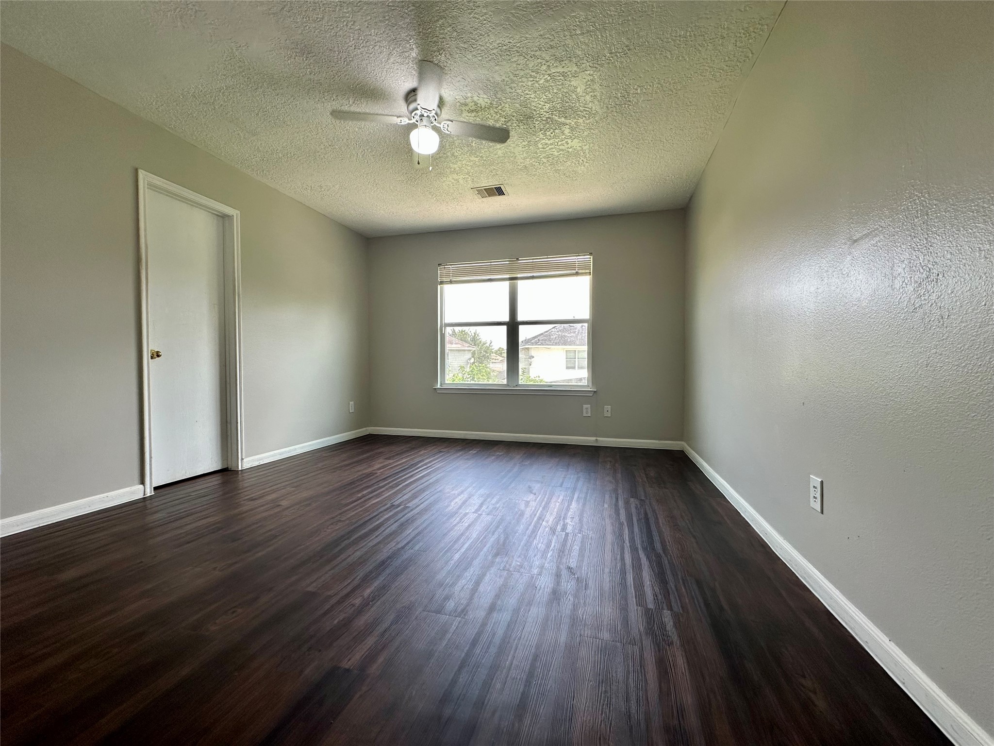 8607 Heather Bluff Court Property Photo 12