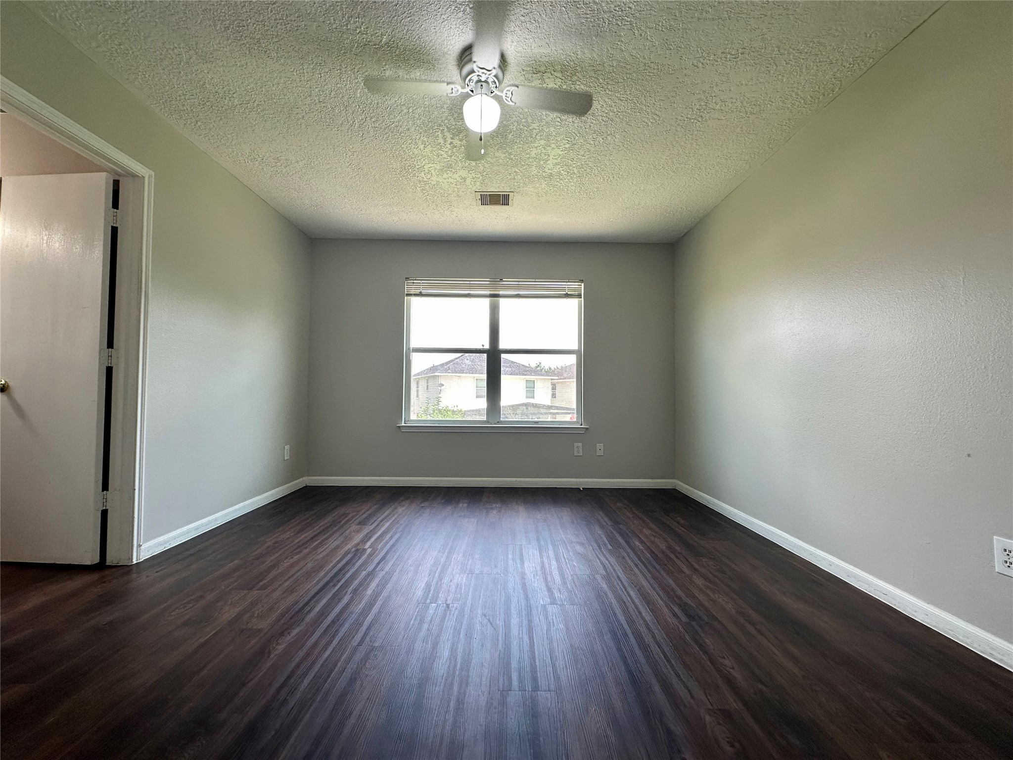 8607 Heather Bluff Court Property Photo 16