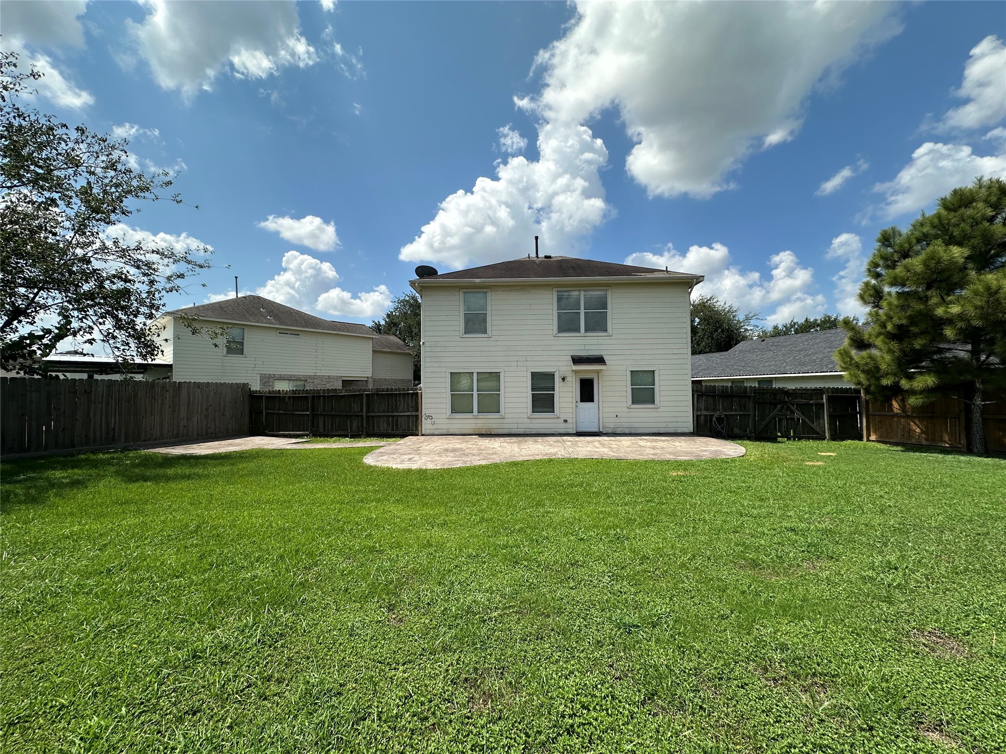 8607 Heather Bluff Court Property Photo 28