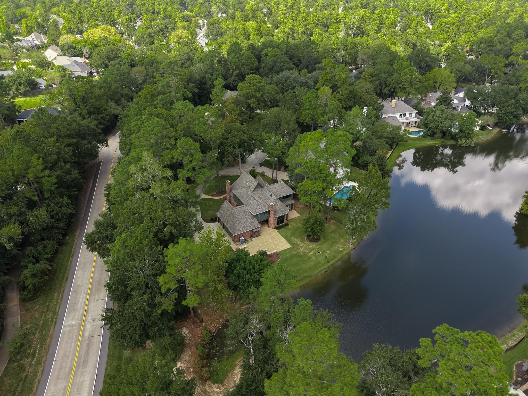 2 Turtle Rock Court, Spring Tx 77381 Property Photo 5