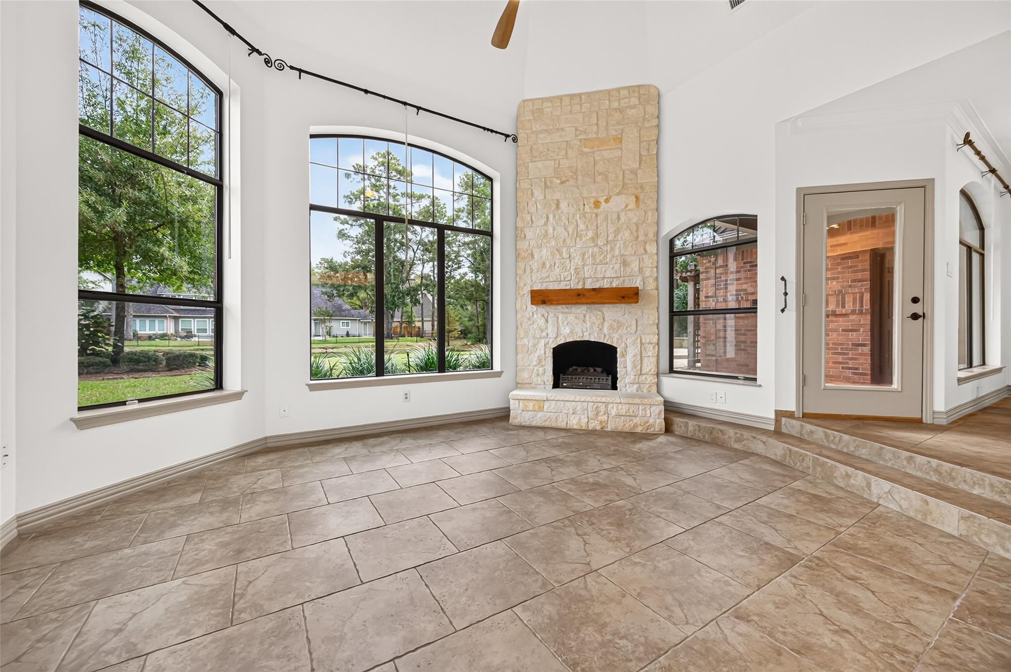 2 Turtle Rock Court, Spring Tx 77381 Property Photo 17