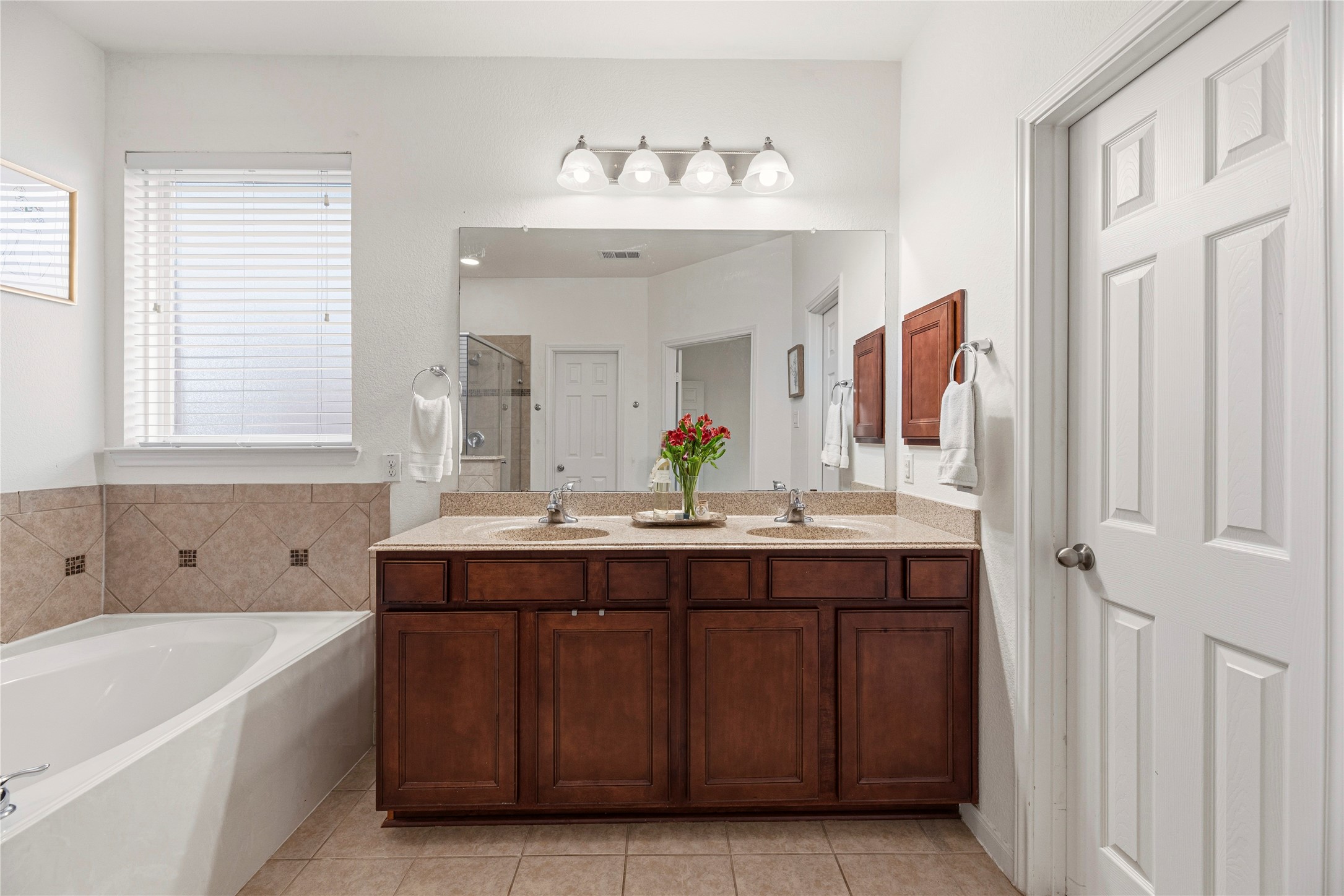 13301 Misting Falls Lane Property Photo 15