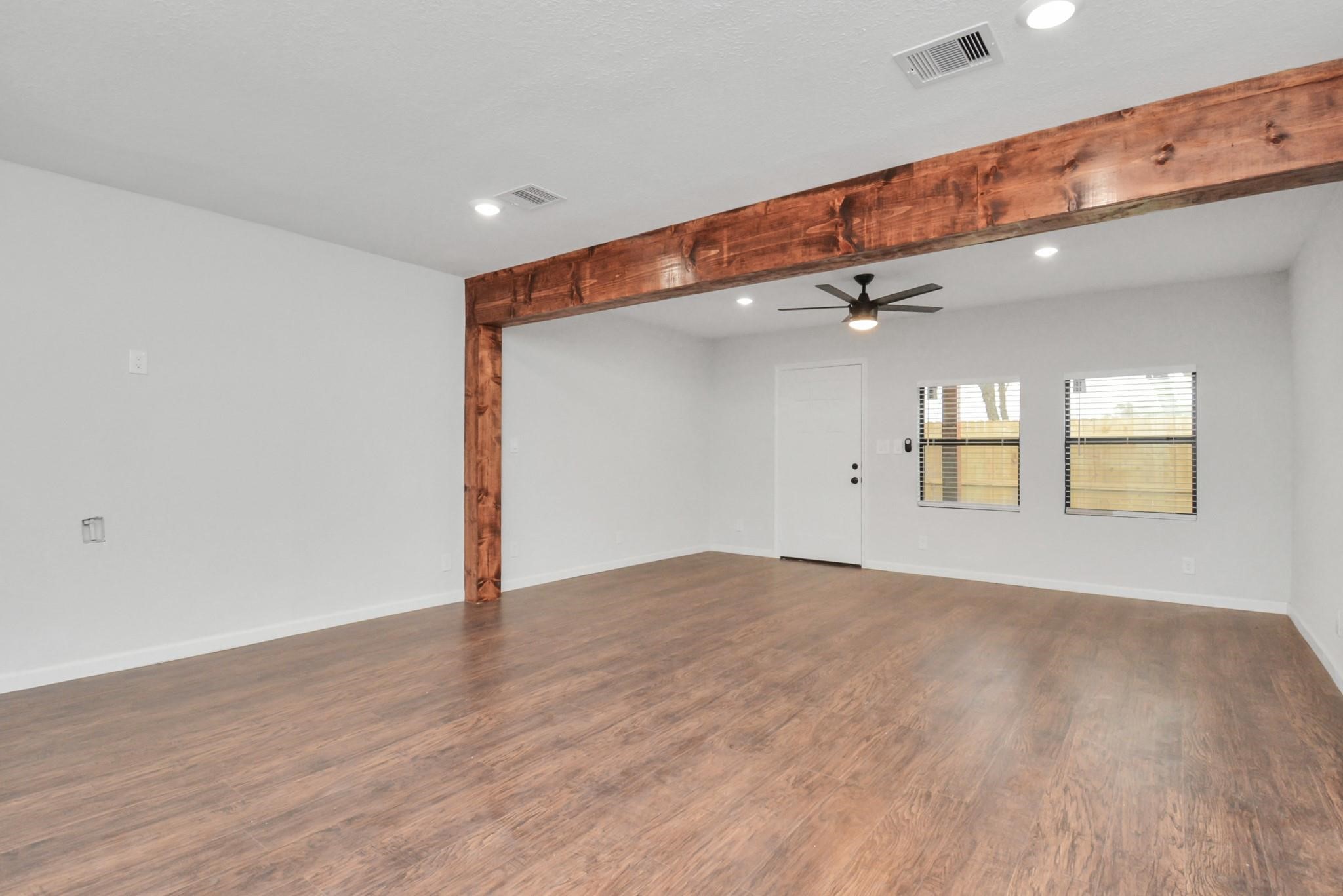 262 1/2 De Boll Street Property Photo 6