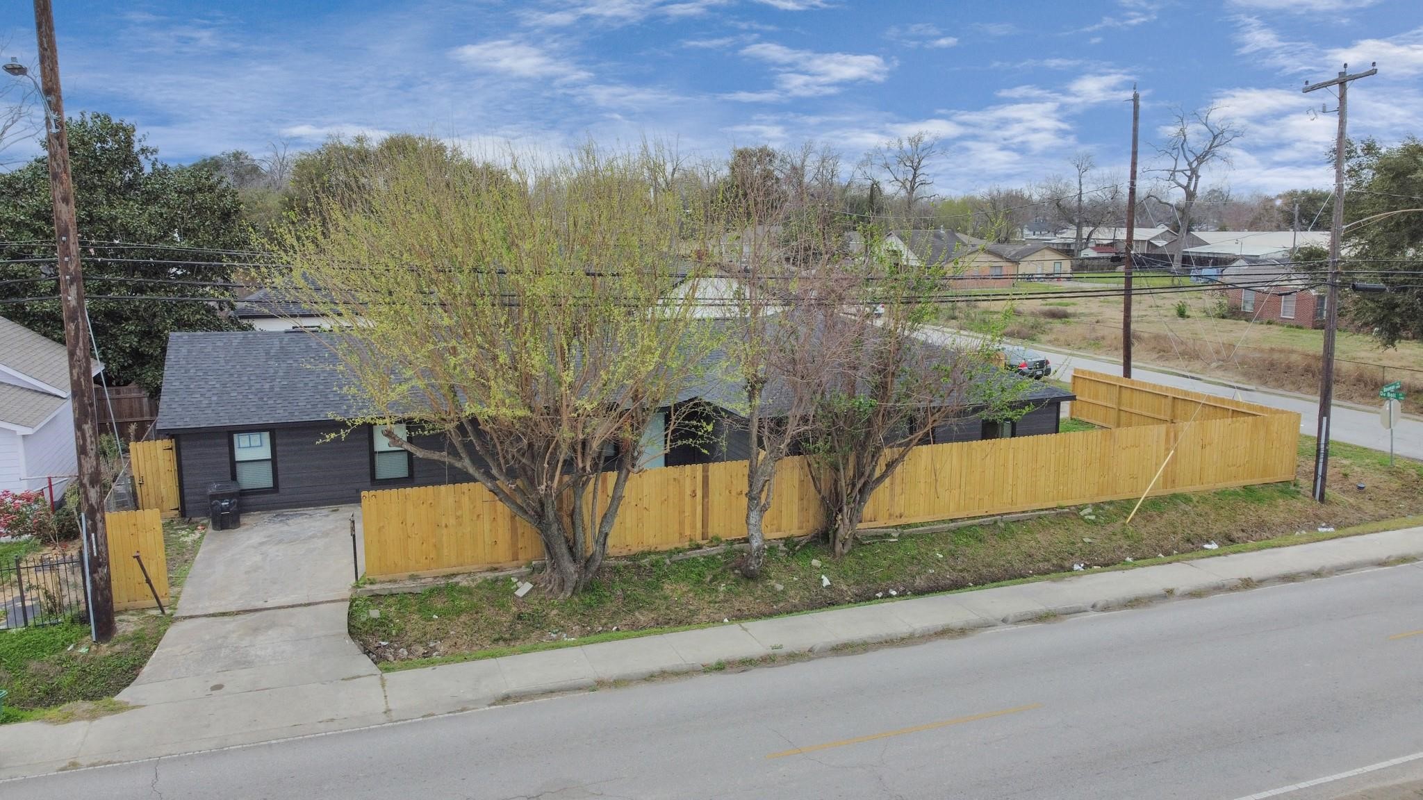 262 1/2 De Boll Street Property Photo 19