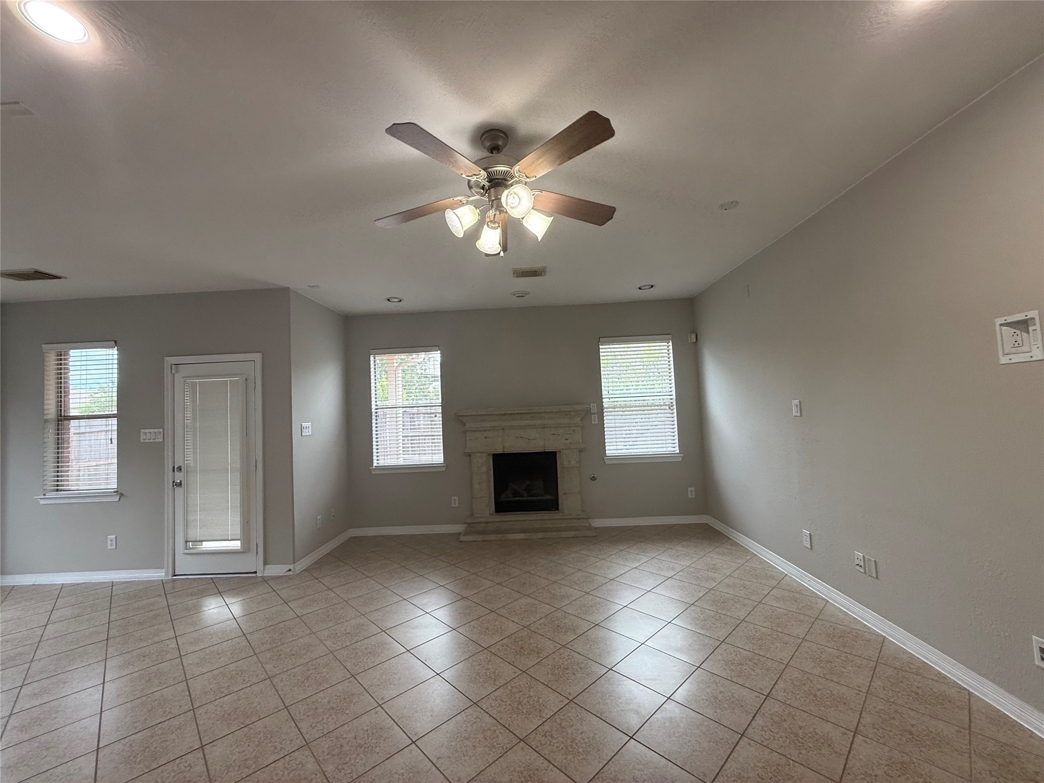 5523 Baby Blue Lane Lane Property Photo 2