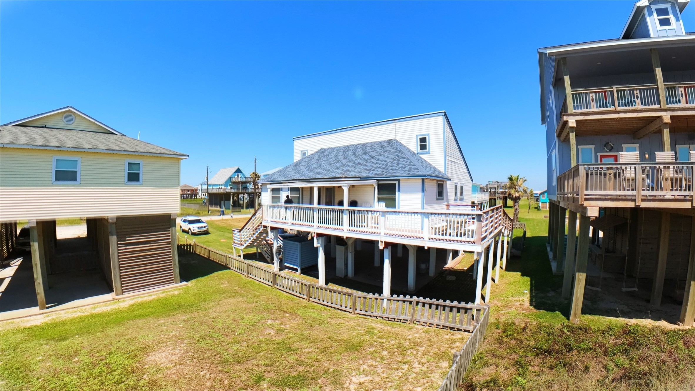 114 Sand Dune Court Property Photo 2