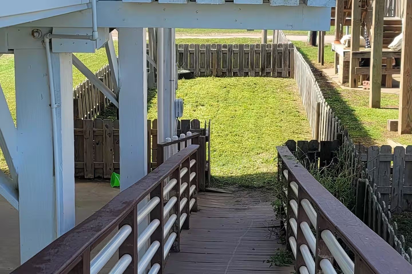114 Sand Dune Court Property Photo 28