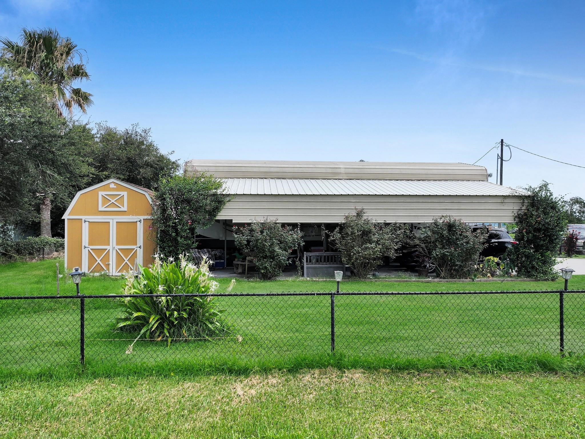 1046 Oneil Road Property Photo 11