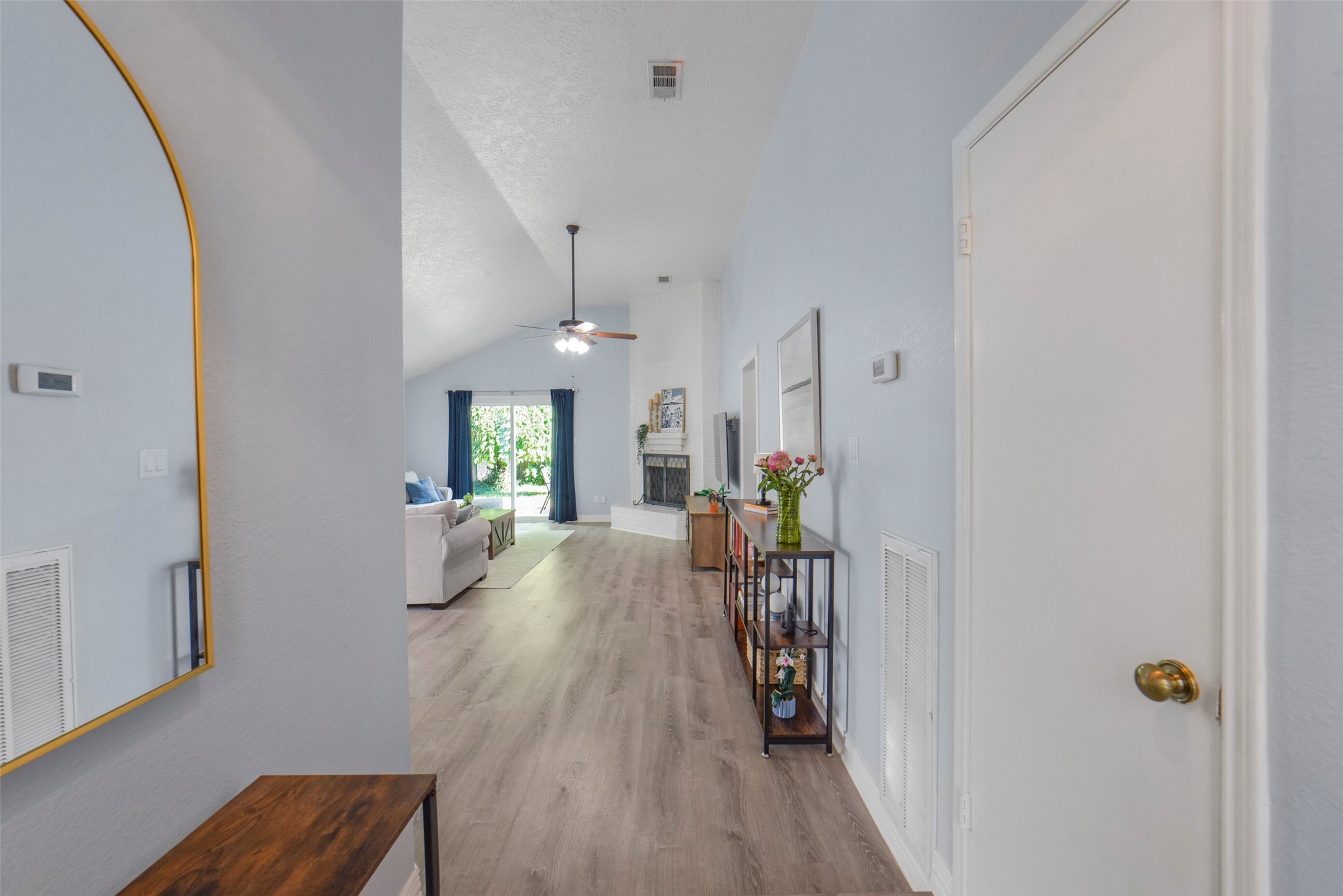 10546 Waving Fields Drive Property Photo 5
