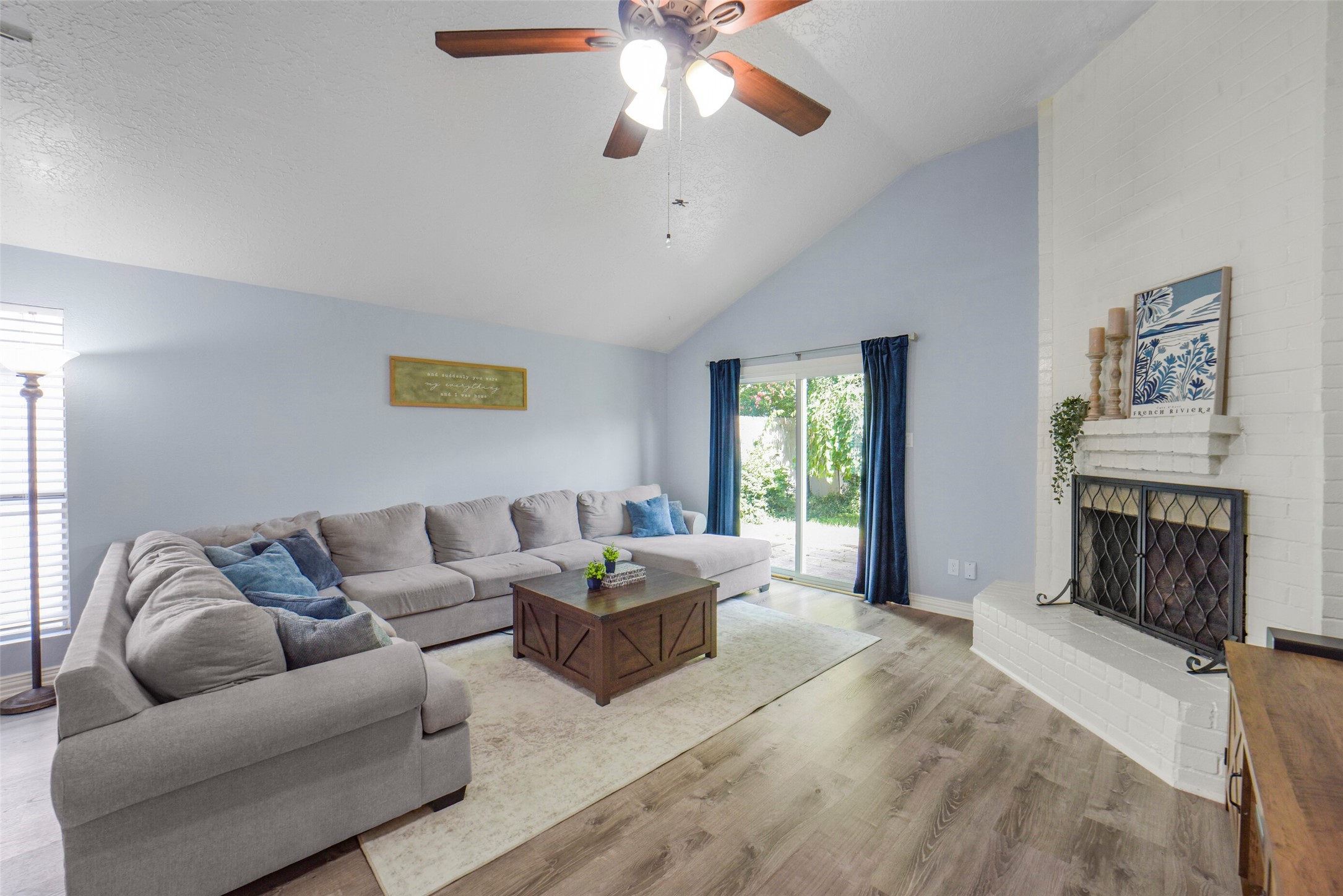 10546 Waving Fields Drive Property Photo 8