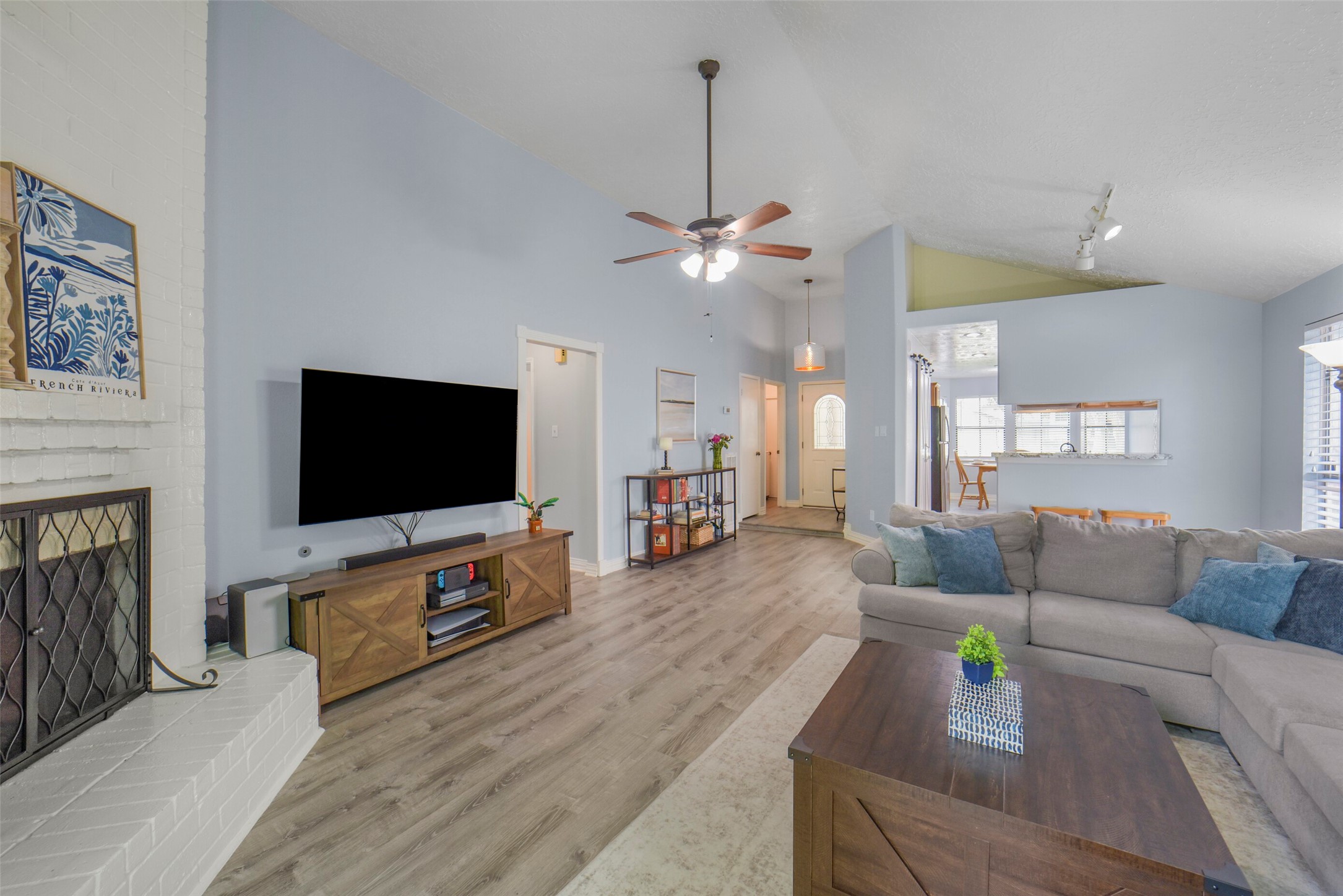 10546 Waving Fields Drive Property Photo 10