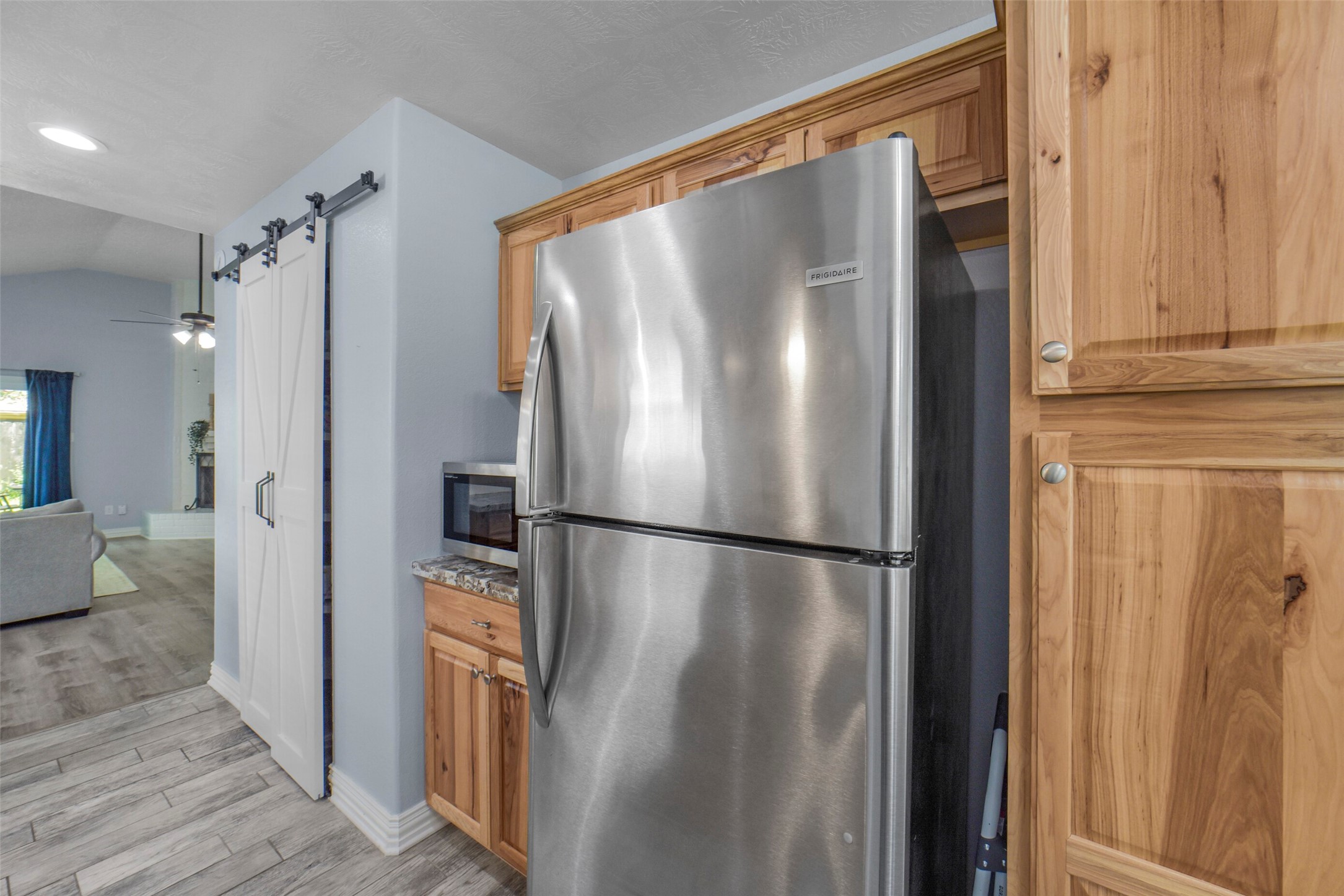 10546 Waving Fields Drive Property Photo 17