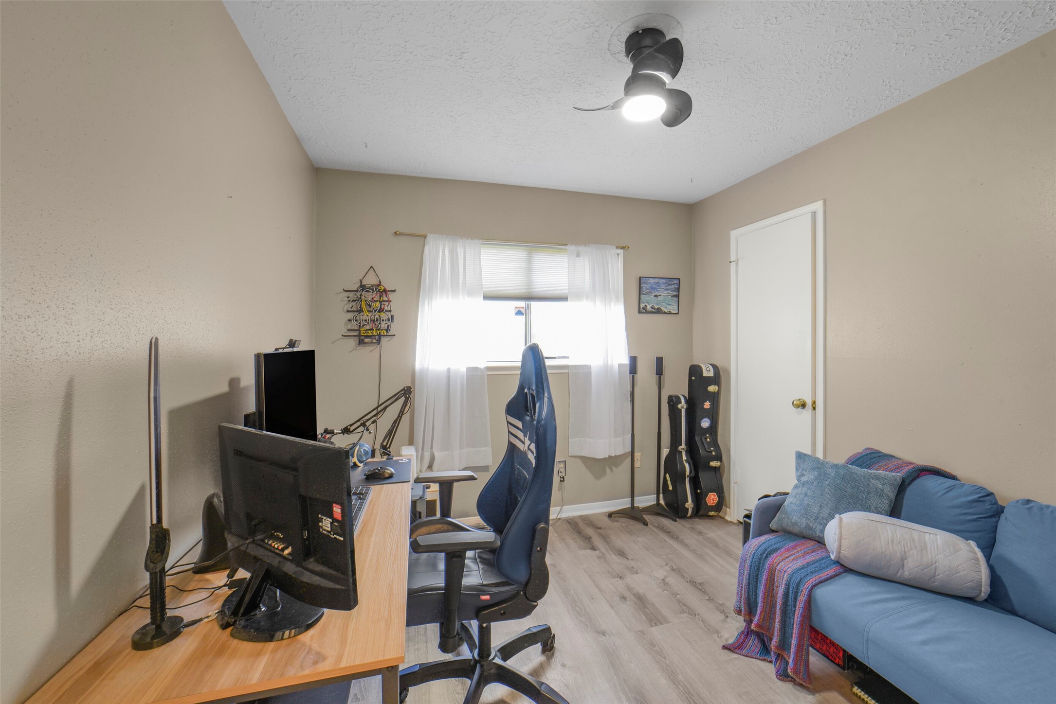 10546 Waving Fields Drive Property Photo 29