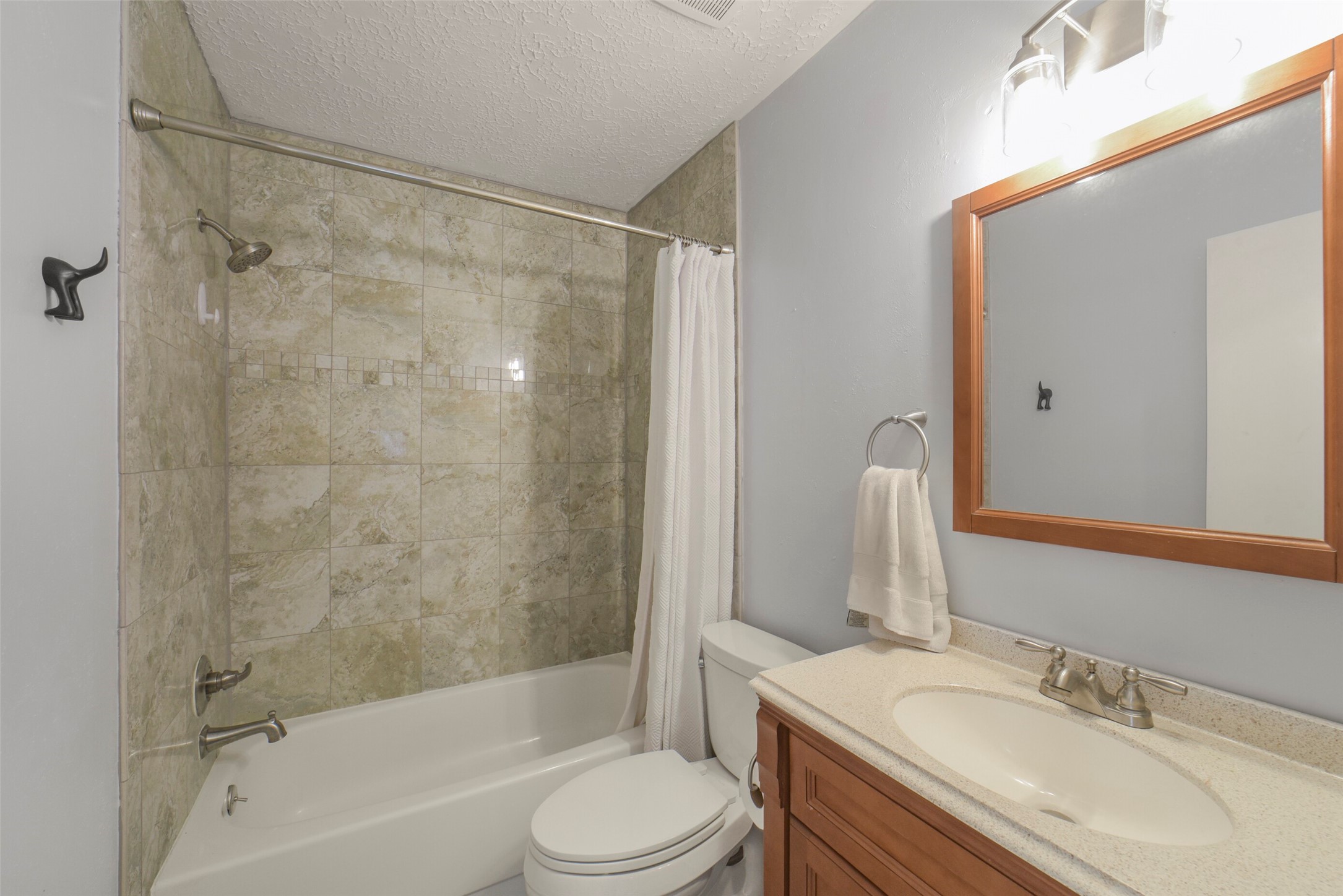 10546 Waving Fields Drive Property Photo 31