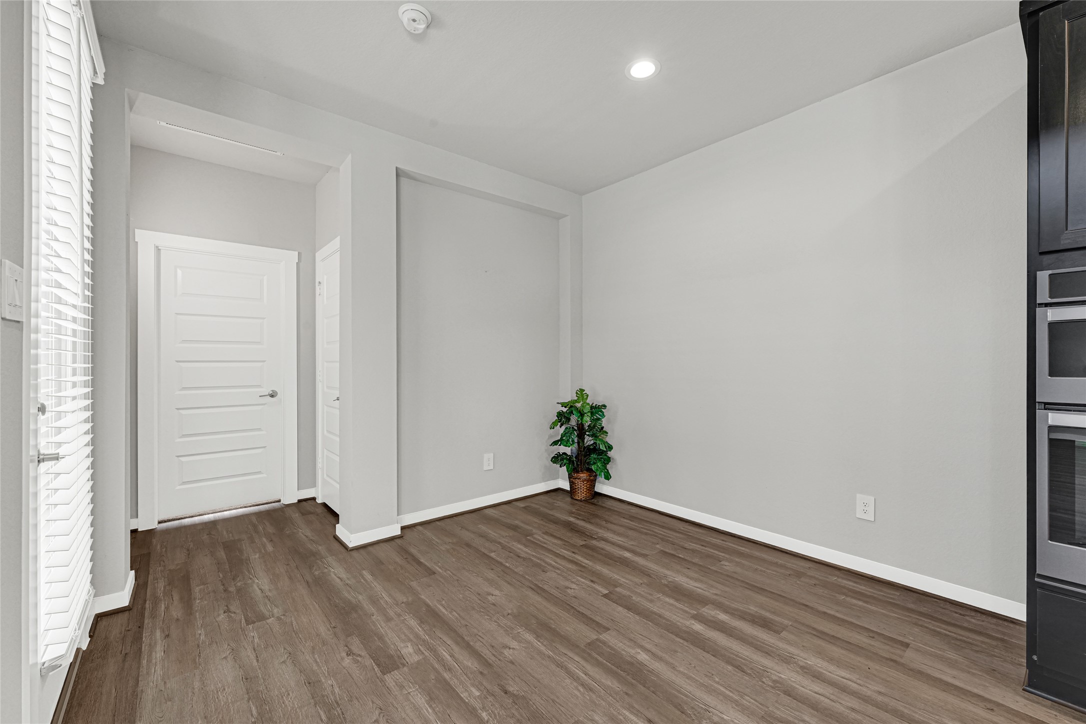 28339 Halle Ray Drive Property Photo 13