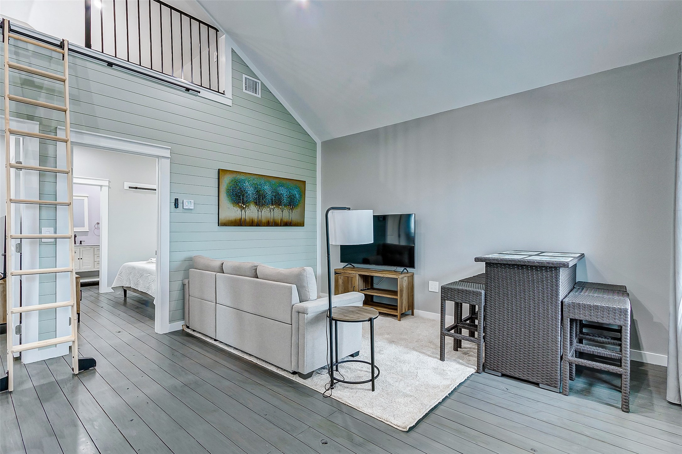 1040 Johnson Road Property Photo 19