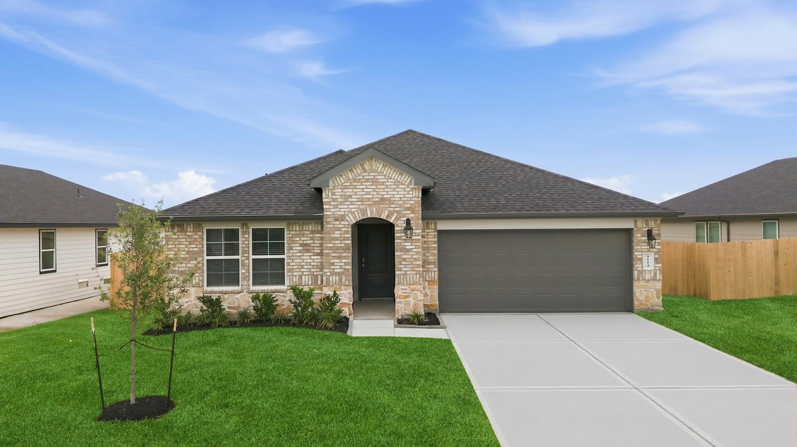 1011 Paddlefish Lane Property Photo 1