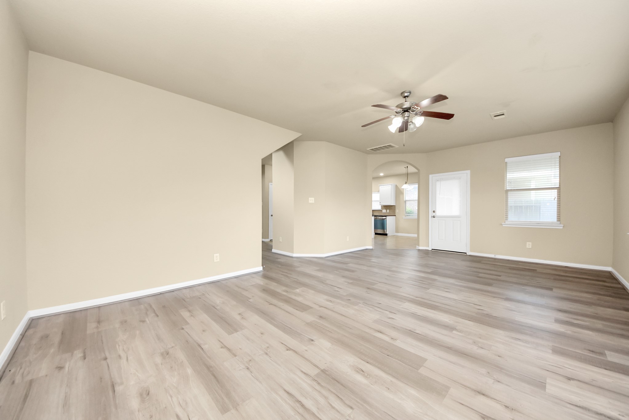 6106 Grassy Haven Lane Property Photo 9