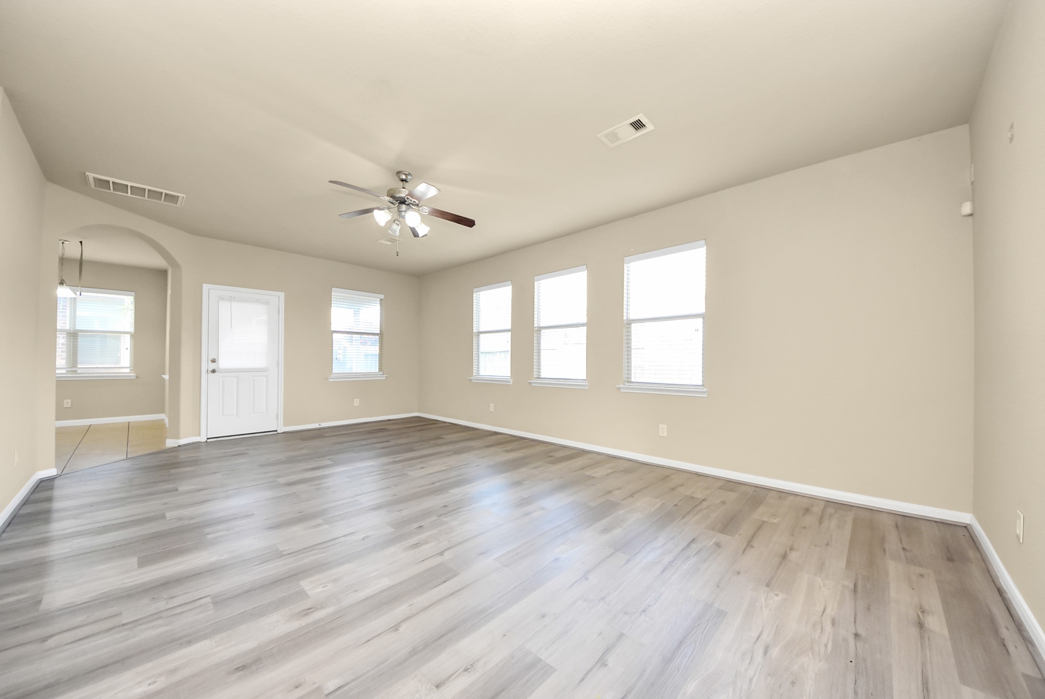 6106 Grassy Haven Lane Property Photo 10