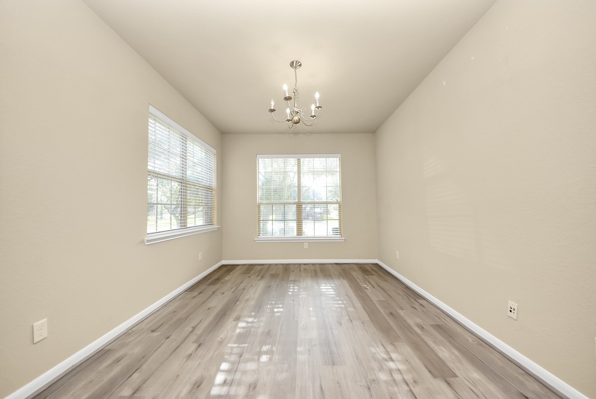 6106 Grassy Haven Lane Property Photo 11