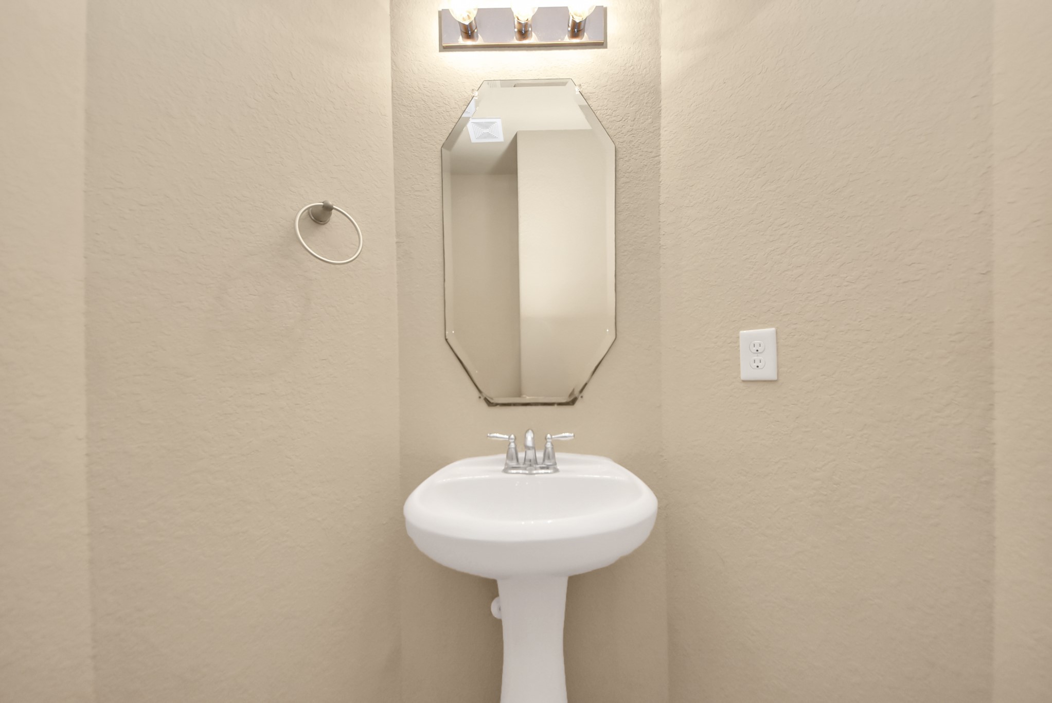 6106 Grassy Haven Lane Property Photo 35
