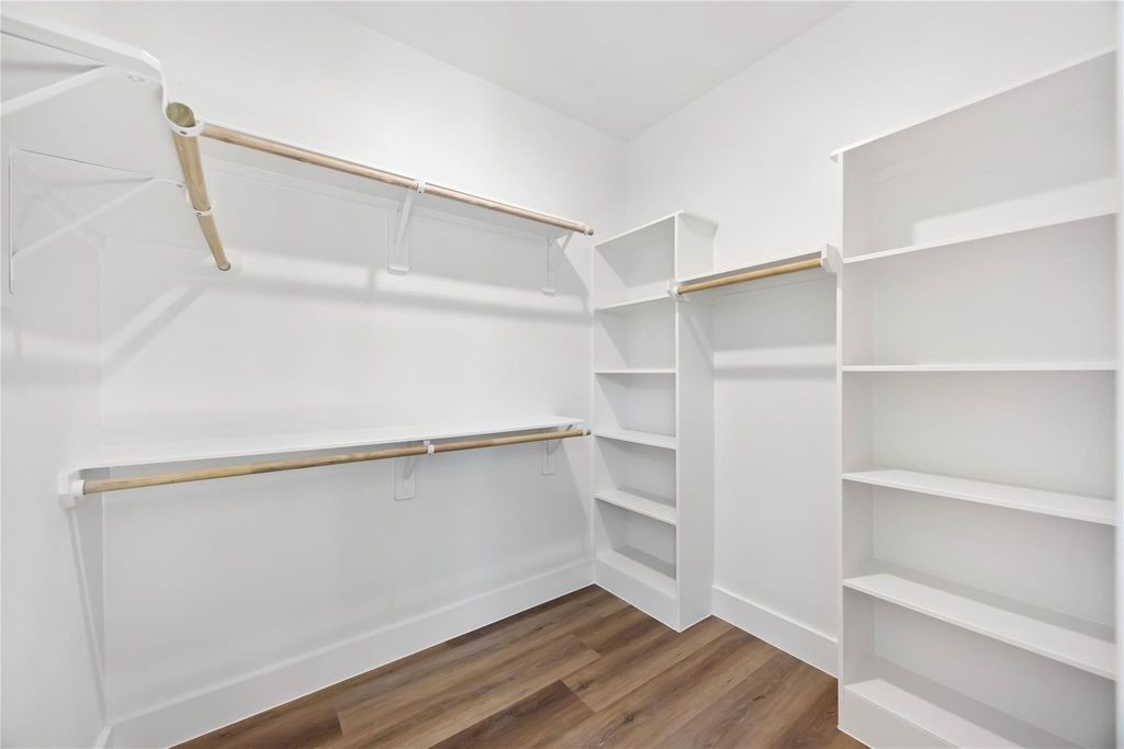 4624 Mayflower Street B Property Photo 25