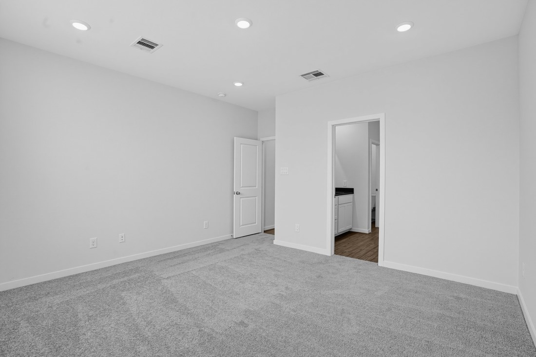 17410 Lush Laurel Lane Property Photo 8