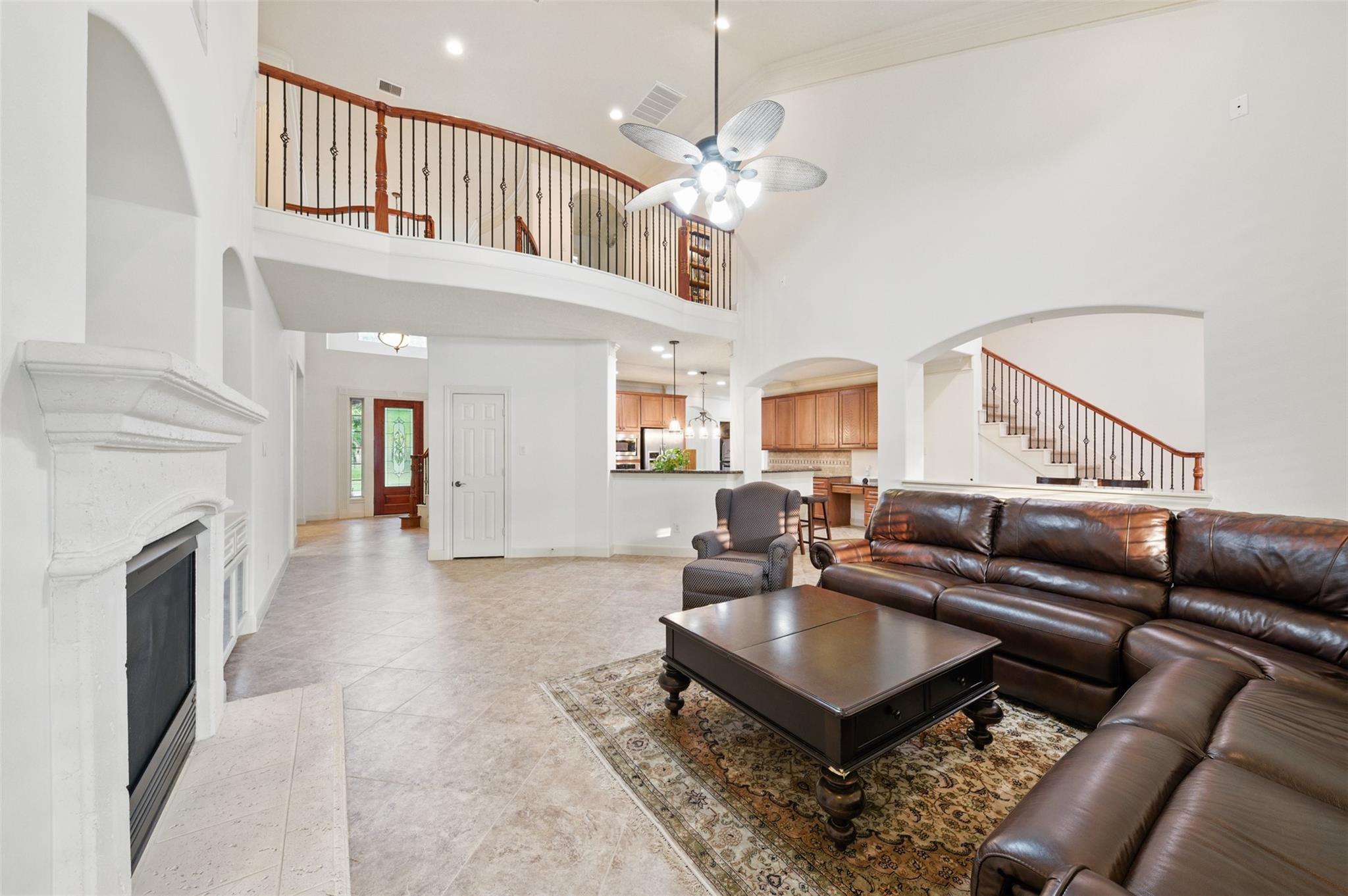 3602 Lindhaven Drive Property Photo 2