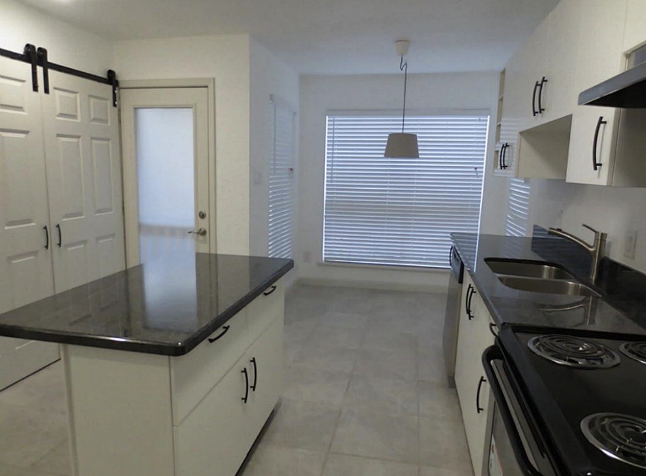 3311 Continental Drive Property Photo 4