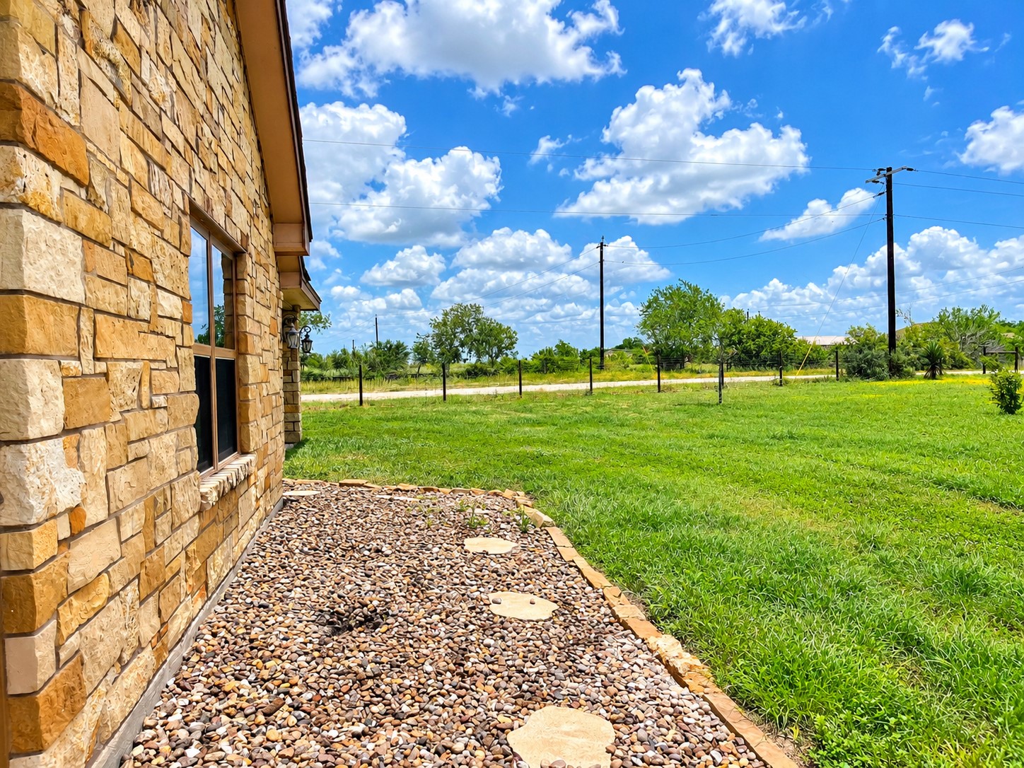 10391 Highway 359 B Property Photo 3
