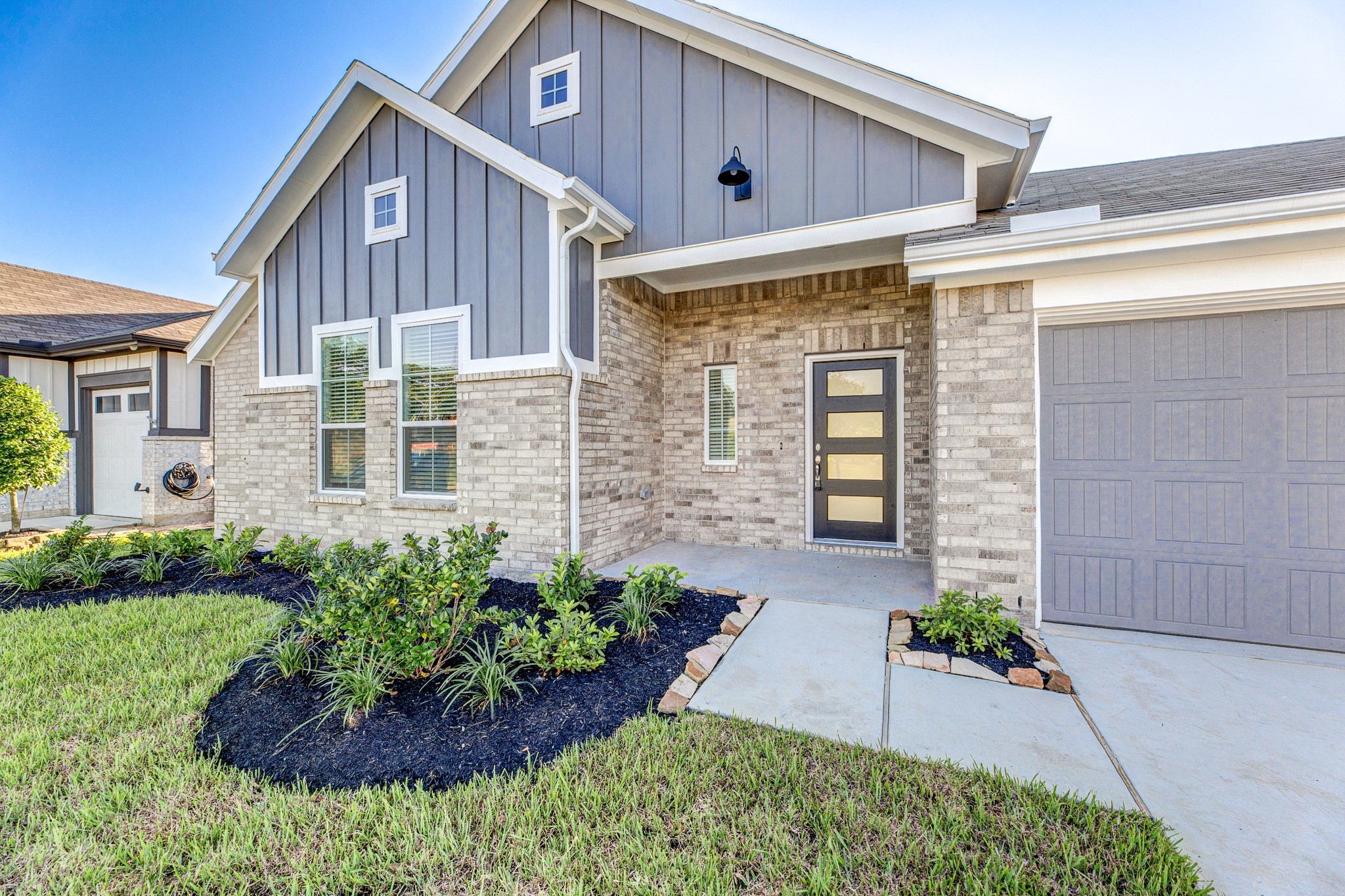 4802 Seabourne Landing Drive Property Photo 4