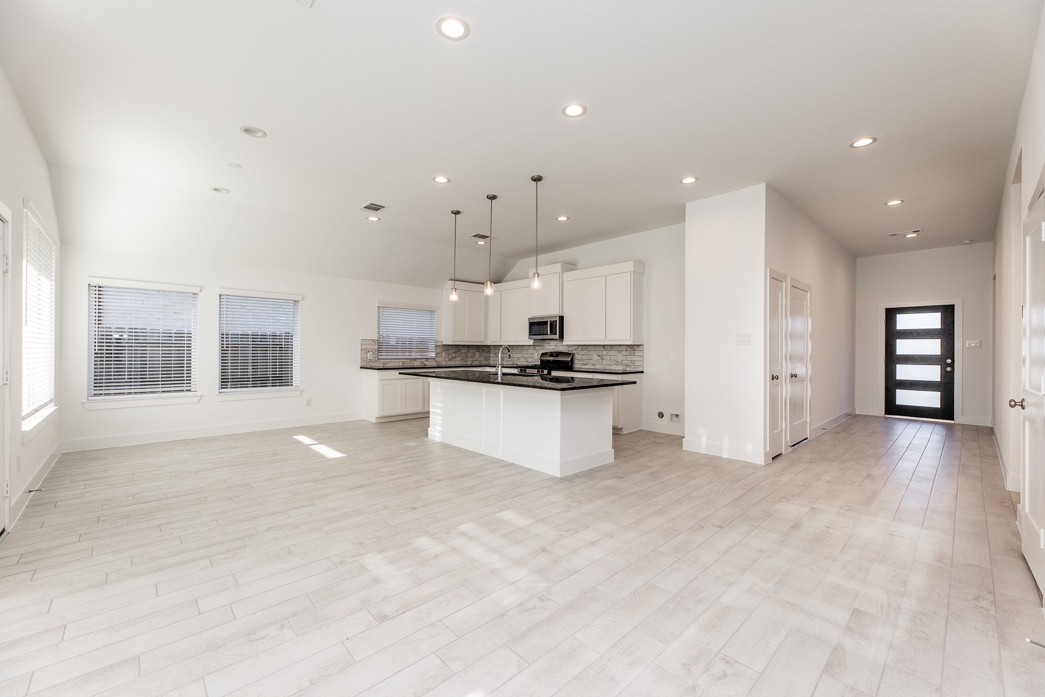 4802 Seabourne Landing Drive Property Photo 10