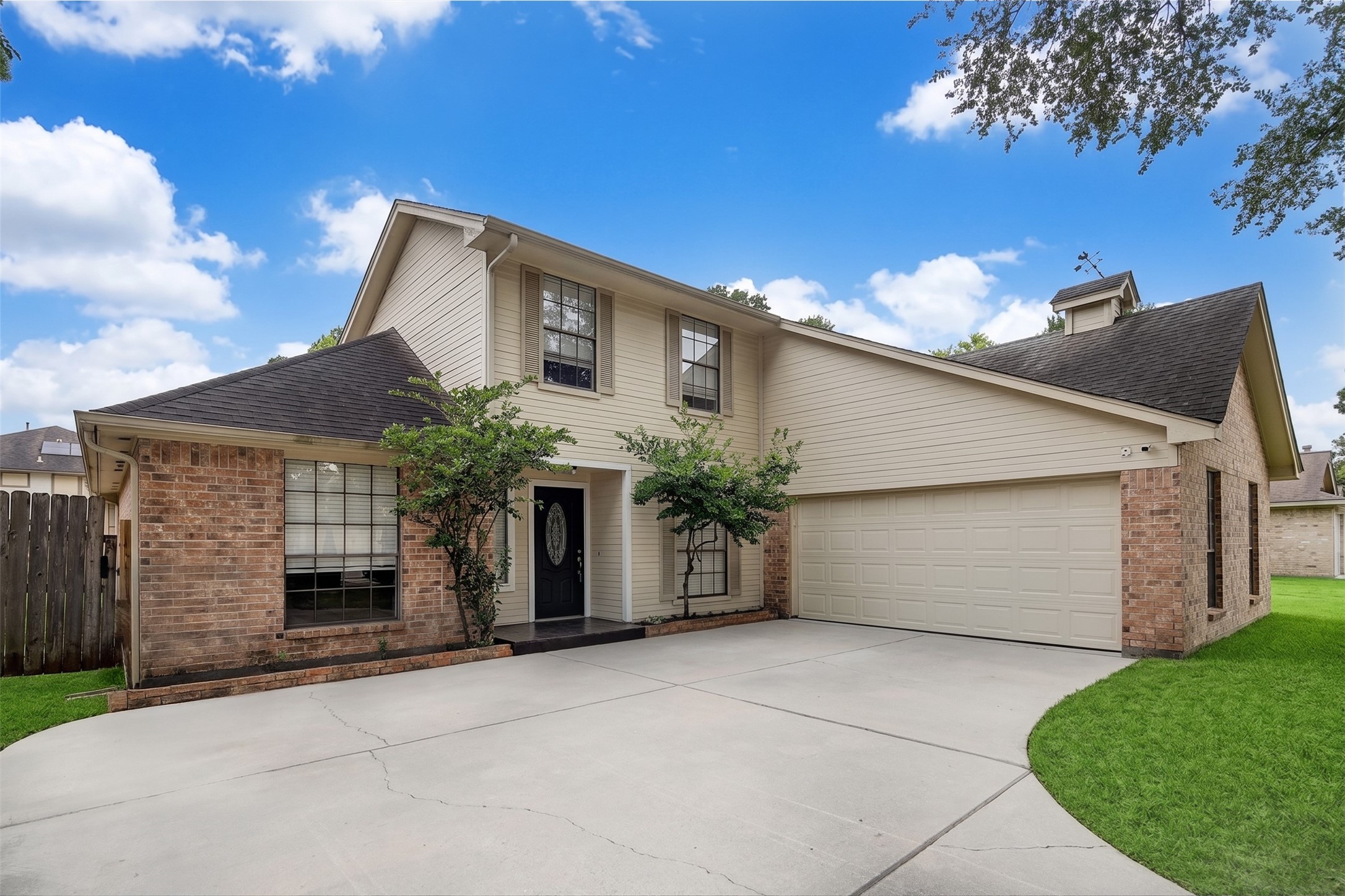 21627 Park Brook Drive Property Photo 1