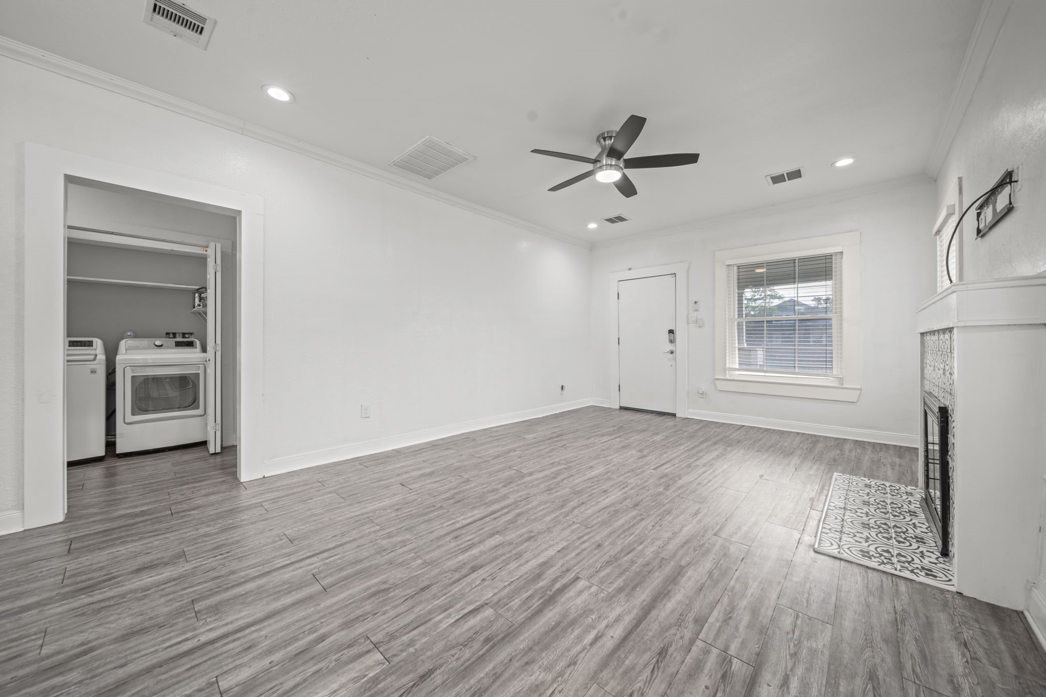 5711 Sherman Street Property Photo 7