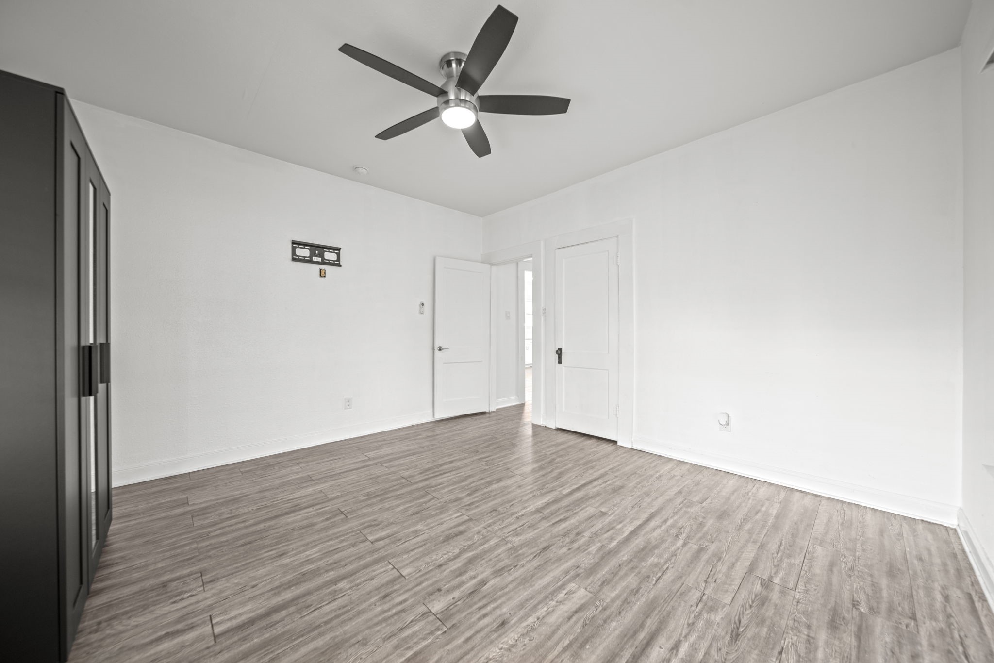 5711 Sherman Street Property Photo 11