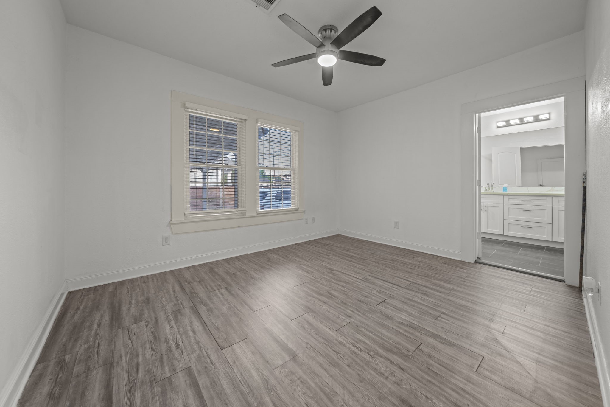 5711 Sherman Street Property Photo 15